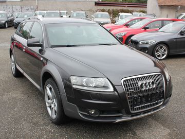 3.0 TDI, BIXENON, MANUÁL!!