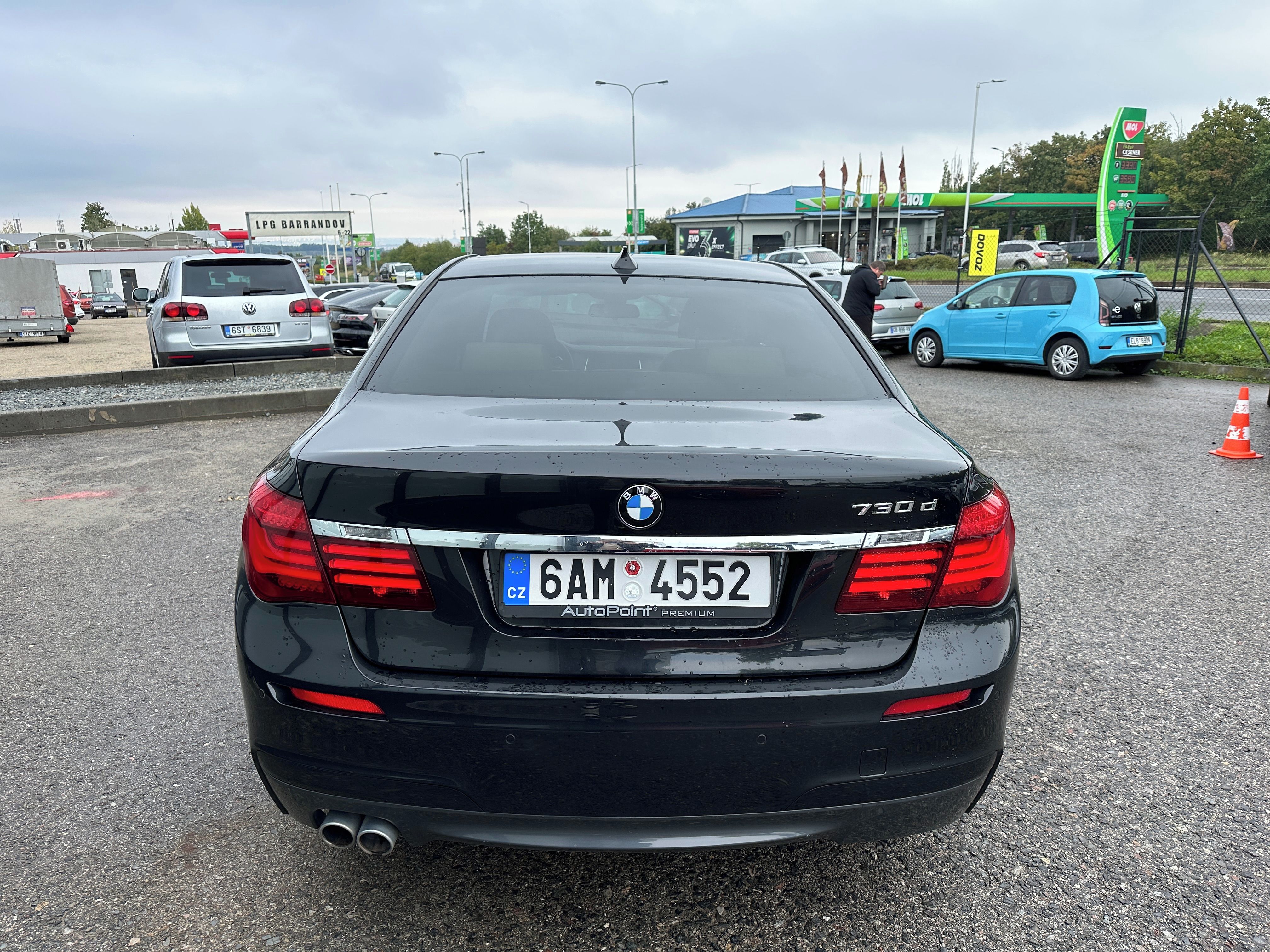 BMW Řada 7, BMW 730 2014 3.0 - fotka 6