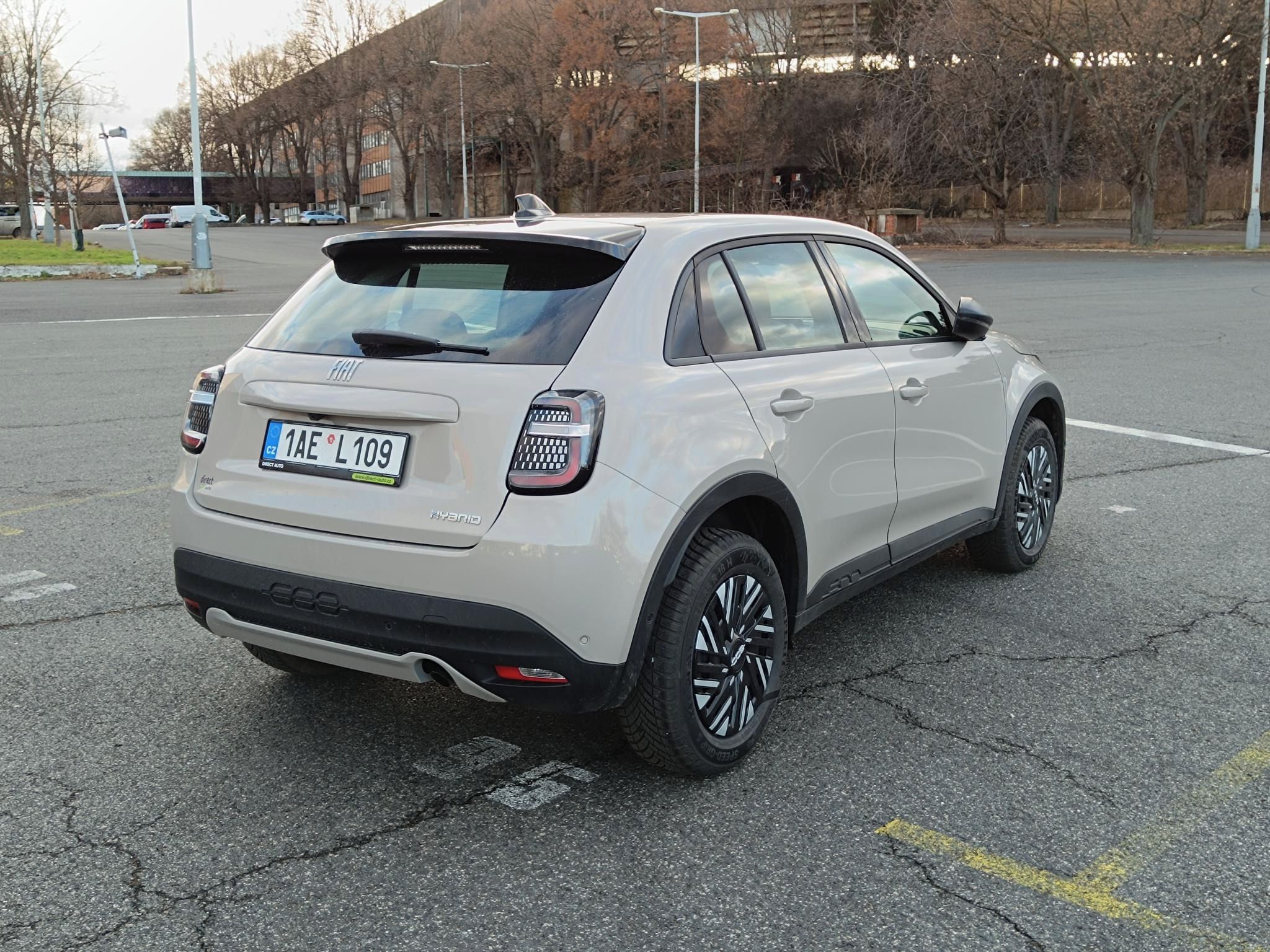 Fiat 600, Fiat 600 1.2 Turbo Hybrid 100k - fotka 3