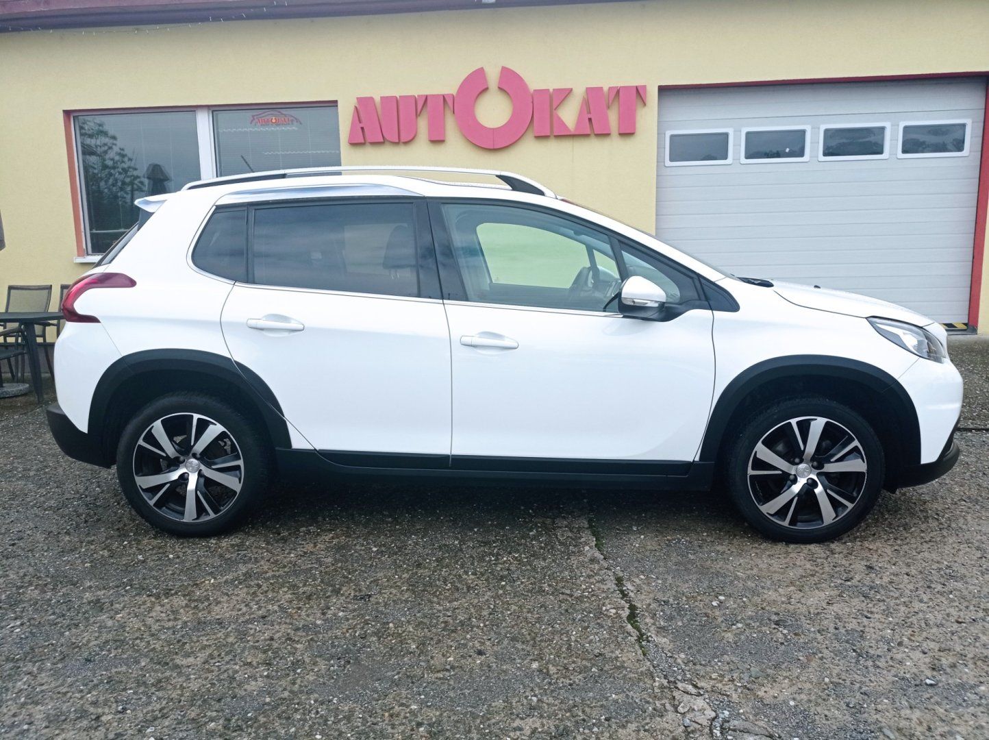 Peugeot 2008, 1.5 75kW/Navi/1Maj/TOP - fotka 2