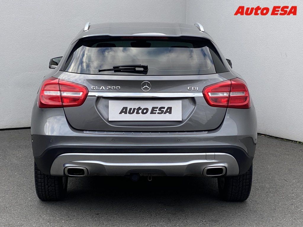 Mercedes-Benz GLA, 2.2 CDI,AT - fotka 5