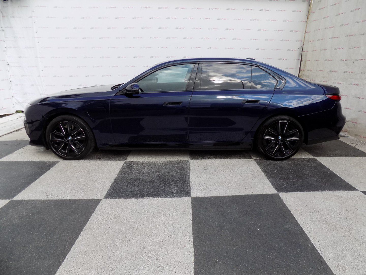 BMW Řada 7, 750e/xDrive/M-Sport/Full-LED/ - fotka 2