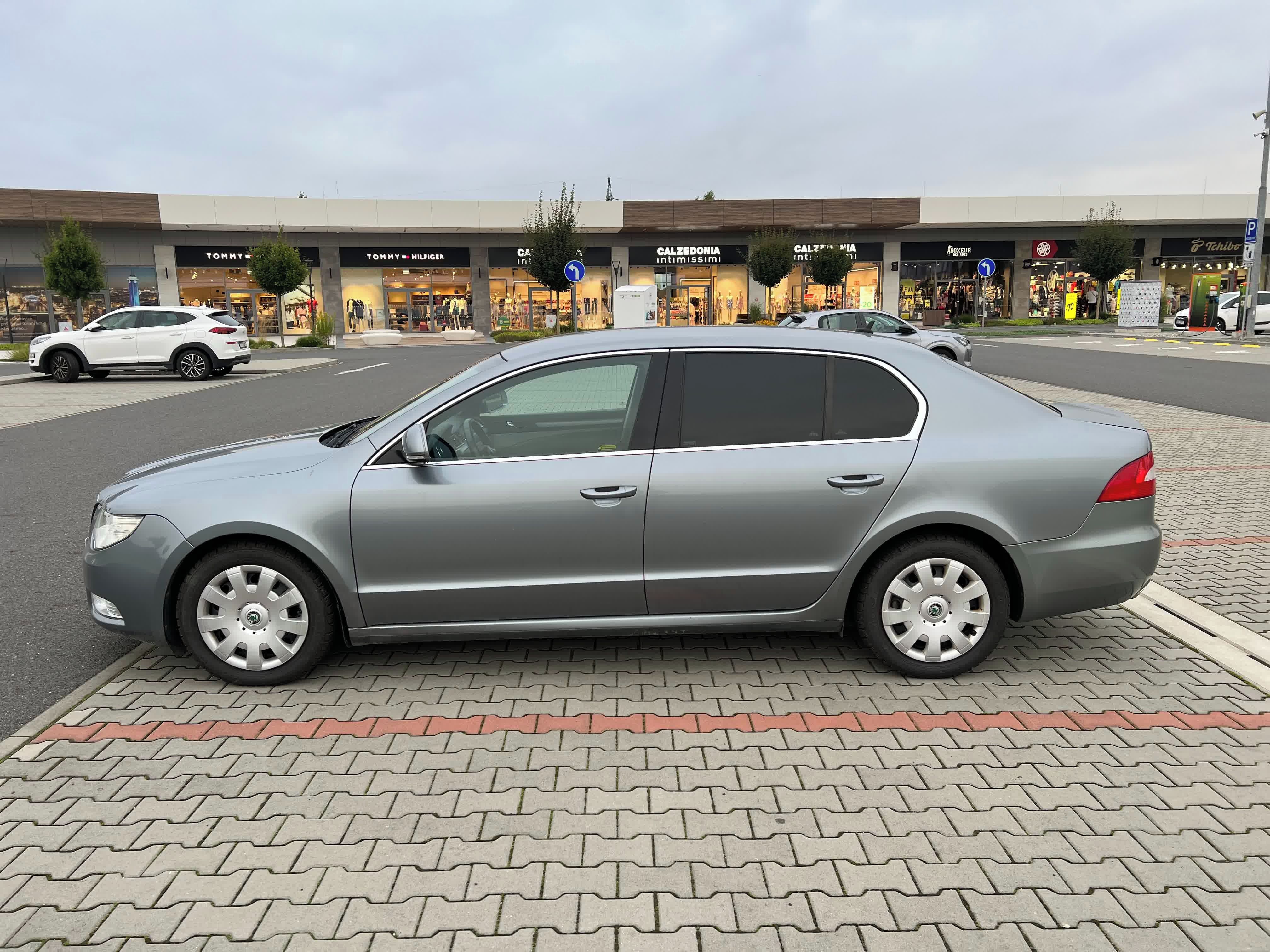Škoda Superb, II 2.0 TDi 103kW 6-rychl. TZ - fotka 6