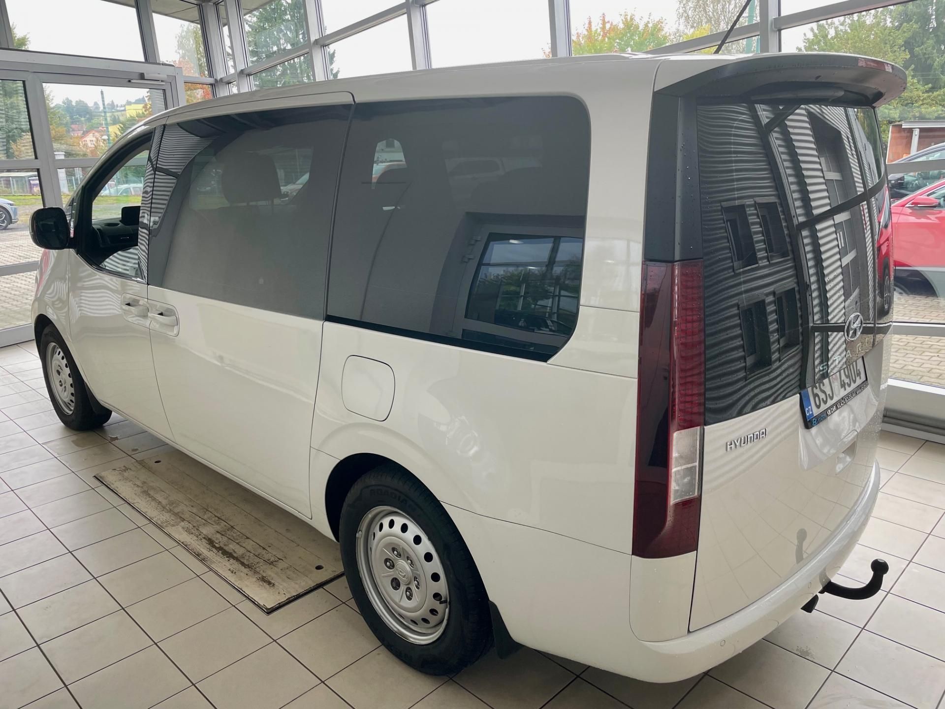Hyundai Staria, 2,2CRDi 130kW Comfort 6MT 4x2 - fotka 2