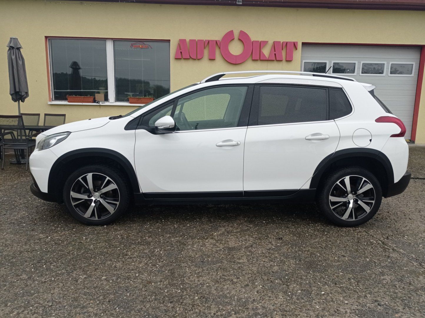 Peugeot 2008, 1.5 75kW/Navi/1Maj/TOP - fotka 6