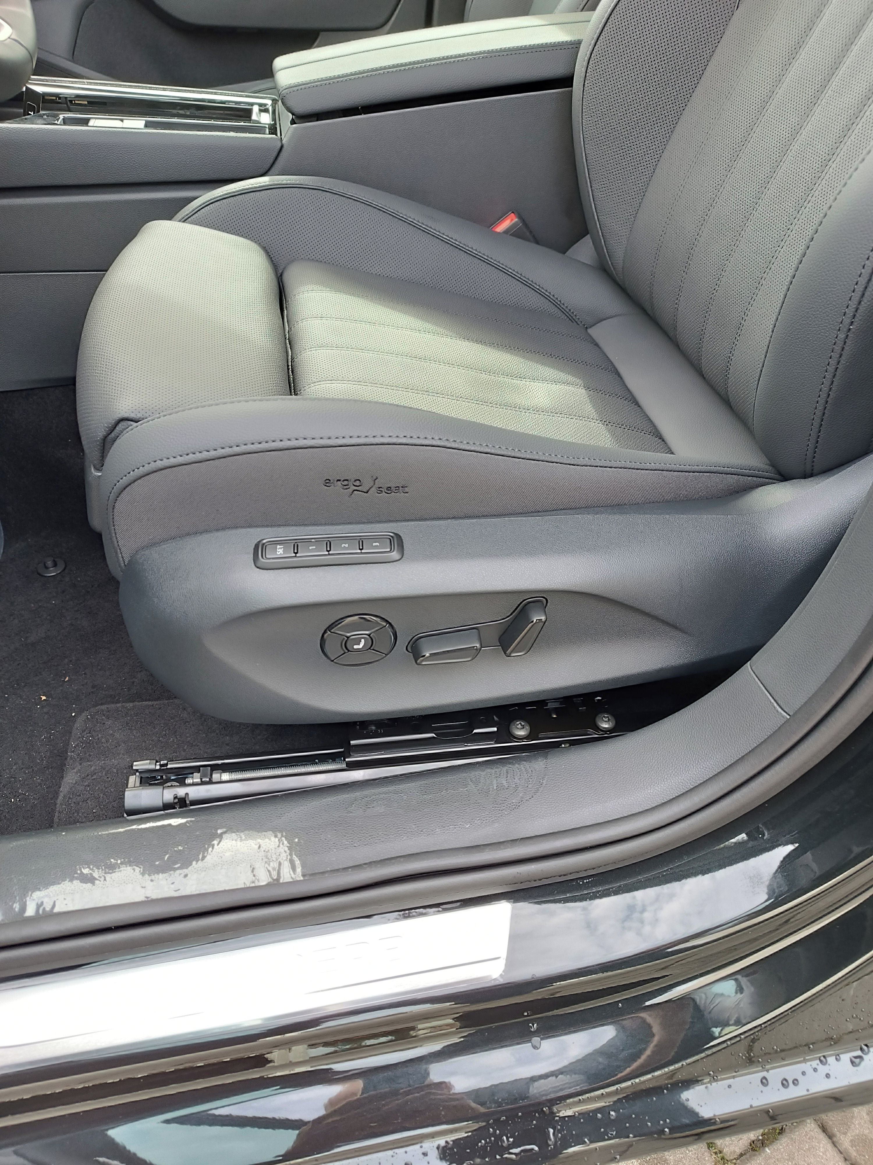 Škoda Superb, Superb L&K 2,0TSI 150kW 7DSG - fotka 6