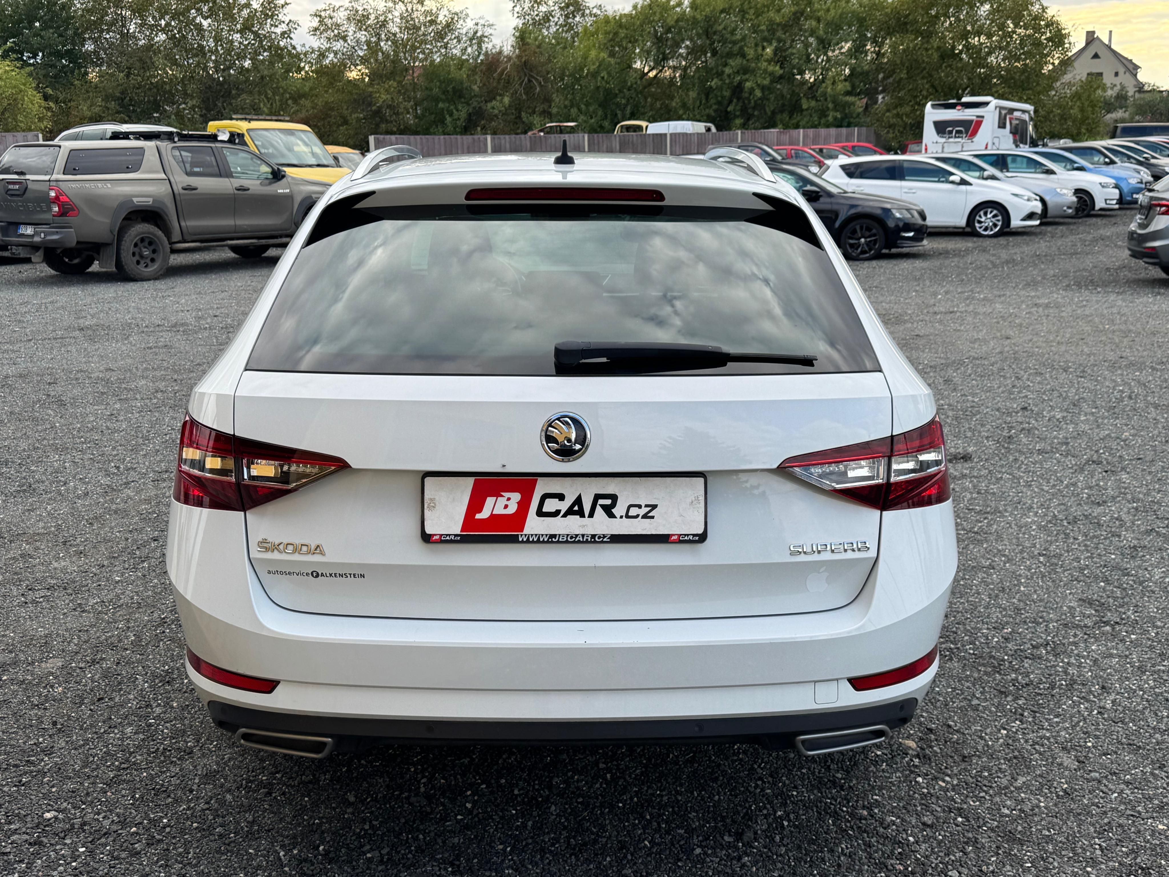 Škoda Superb, 2.0 TDI 140KW DSG STYLE - fotka 3