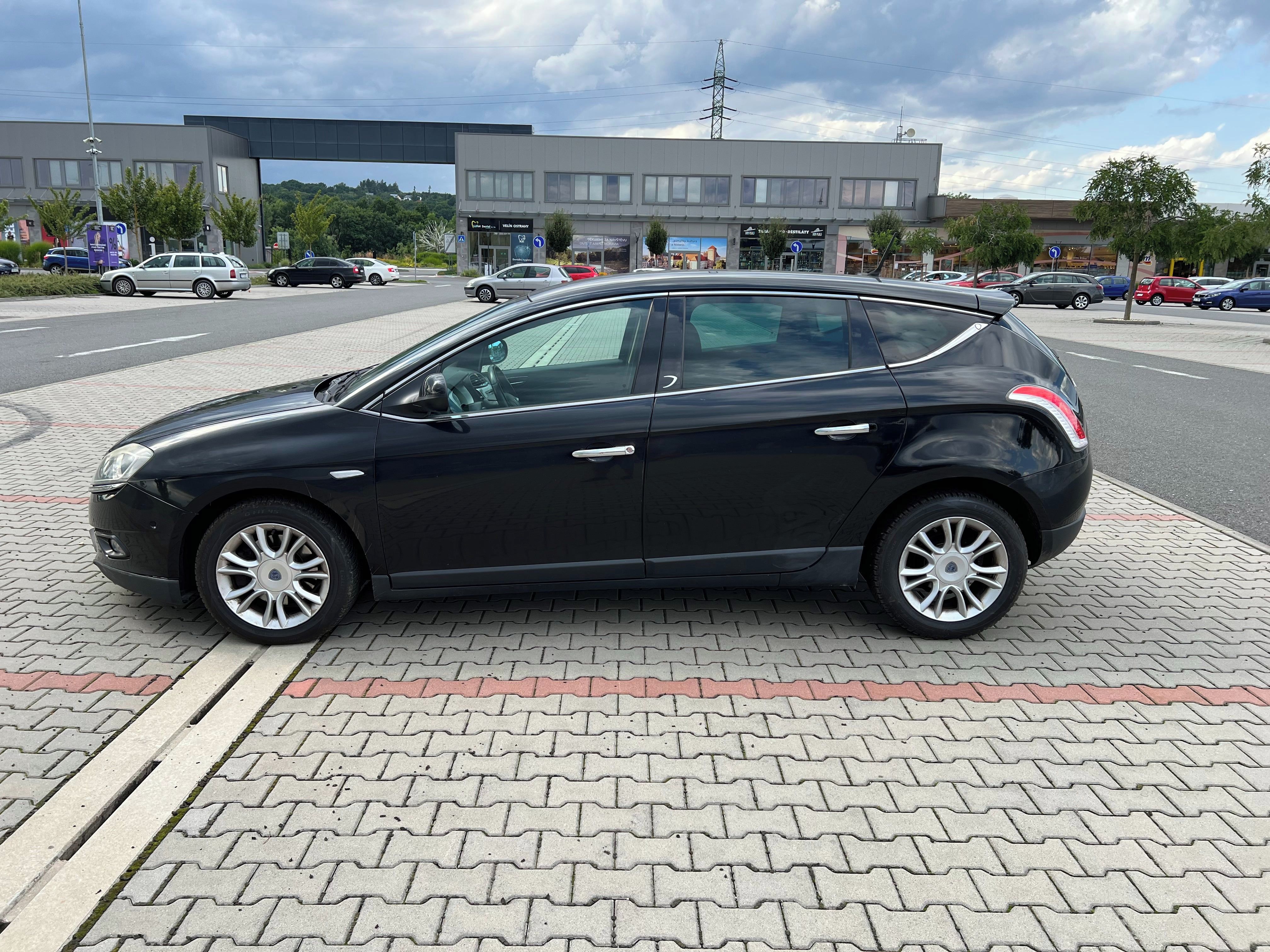 Lancia Delta, 2.0 JTD 121kw 6 rychl ČR - fotka 6