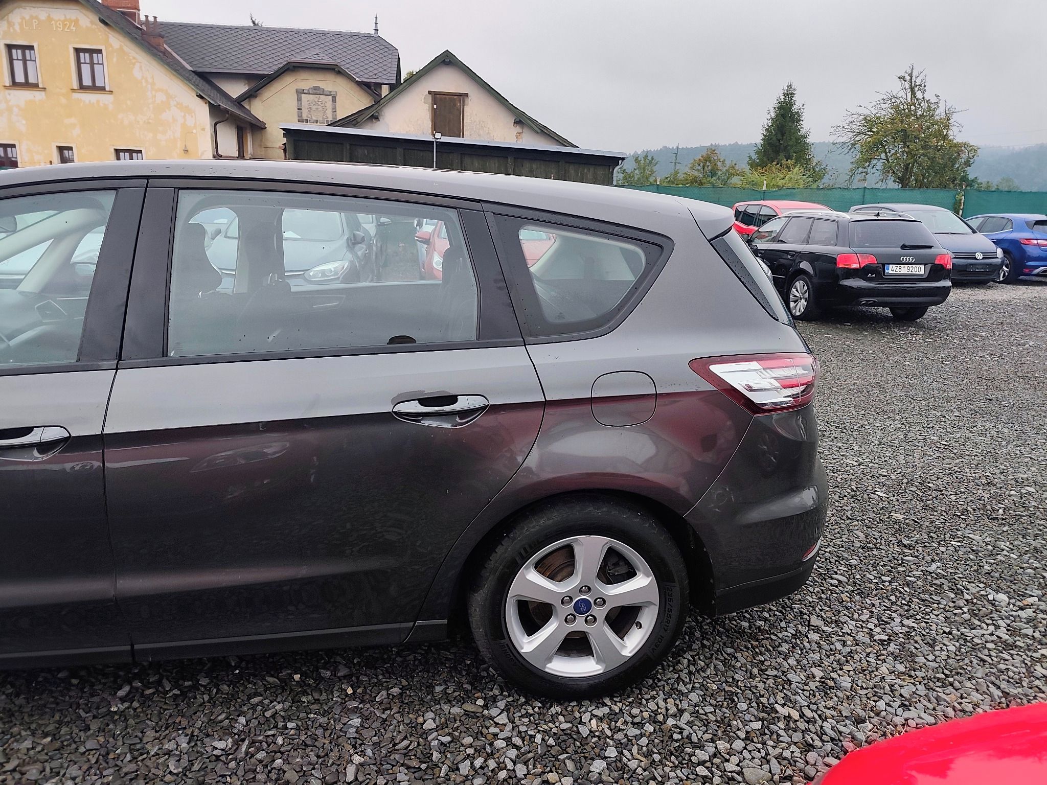 Ford S-MAX, 2.0 TDCI 7 Míst, Navi, Klima - fotka 4