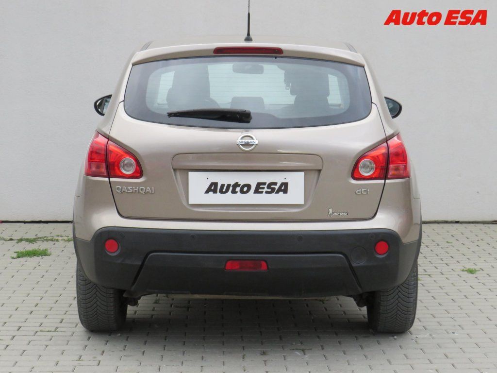 Nissan Qashqai, 2.0dCi 4x4,ČR,Acenta - fotka 5
