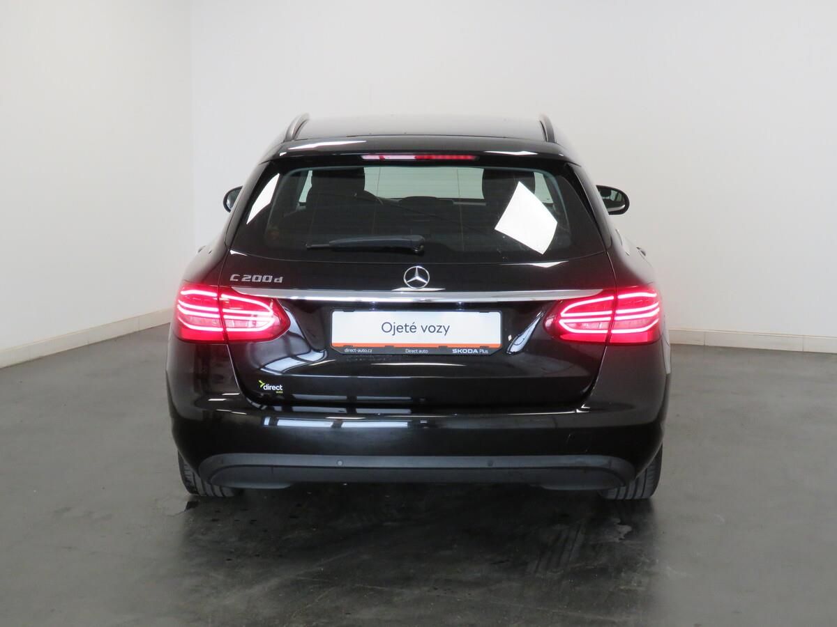 Mercedes-Benz Třídy C, C 200 d T 117 kW - fotka 6
