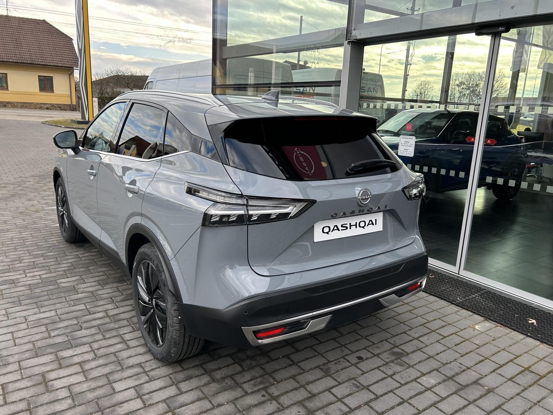 Nissan Qashqai, 1.3T 158HP  X-TRONIC TEKNA - fotka 4