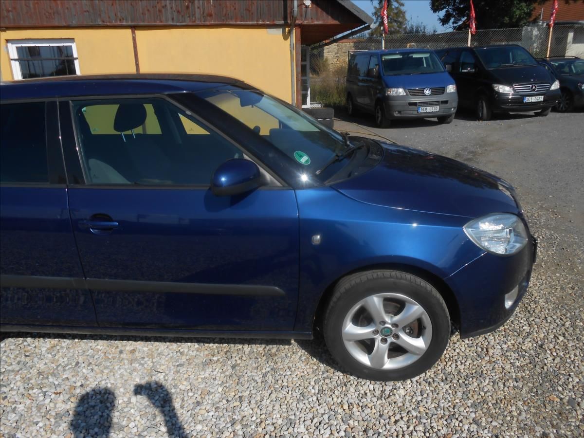 Škoda Fabia, 1,4 i 63Kw Sport - fotka 4