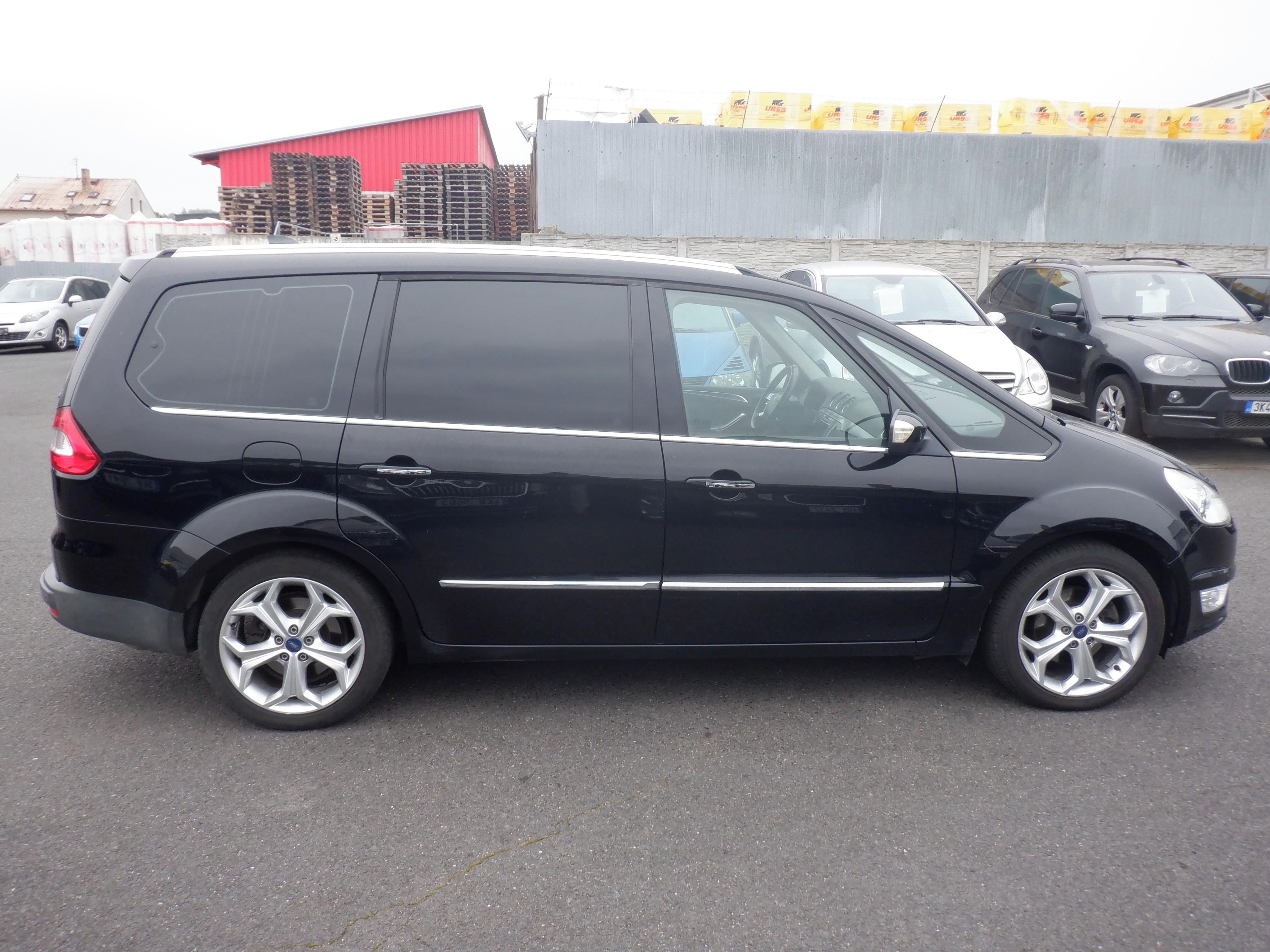 Ford Galaxy, 2.2 TDCi Titanium,1.maj,7-míst - fotka 4