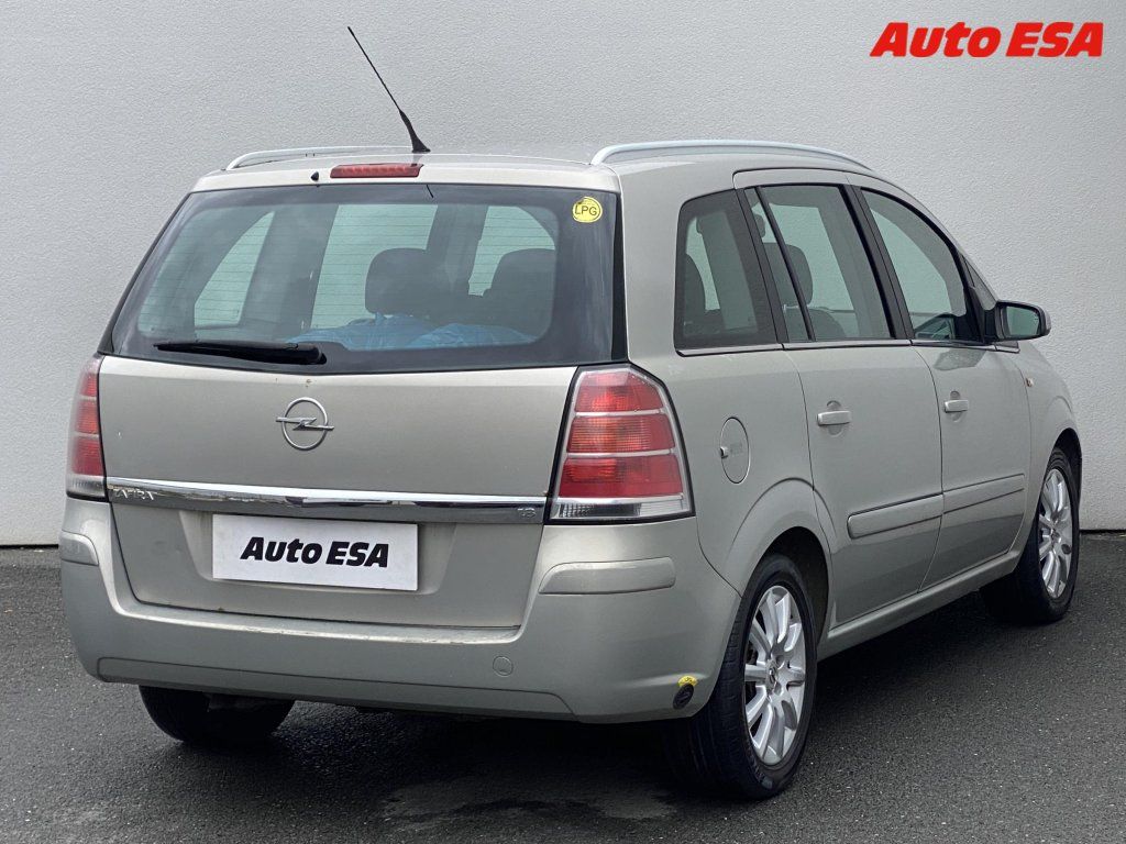 Opel Zafira, 1.8 16V,ČR,AC,+kola - fotka 4