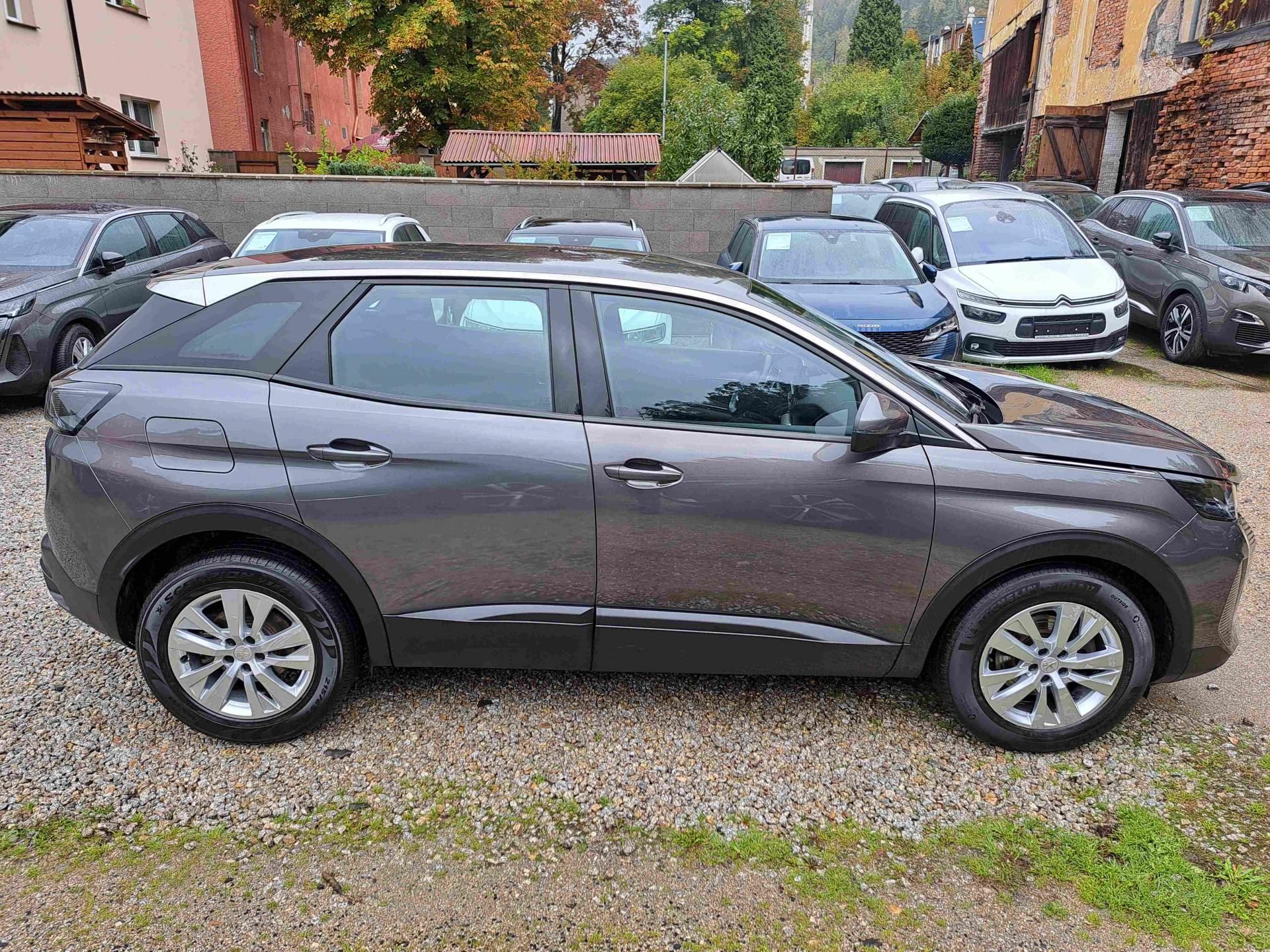 Peugeot 3008, 1,2 PT EAT8  LED ALU PDC  NAVI - fotka 3