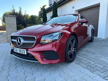 E220, 2,0, 143kw, 2xpneu