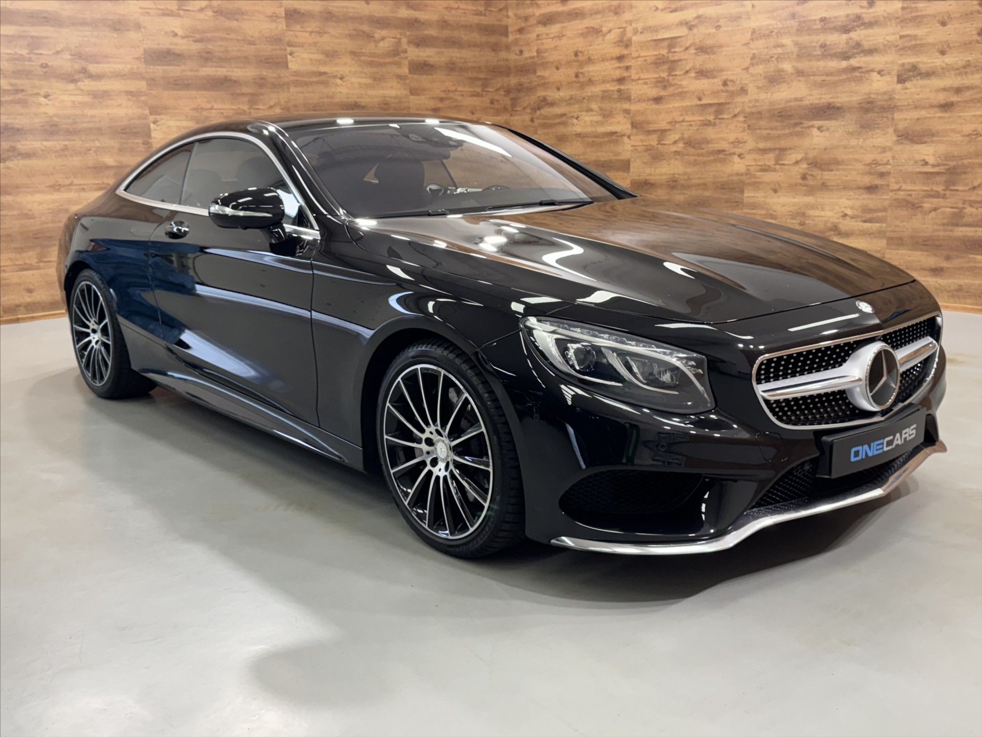 Mercedes-Benz Třídy S, 500 4M AMG MASÁŽE ILS - fotka 4
