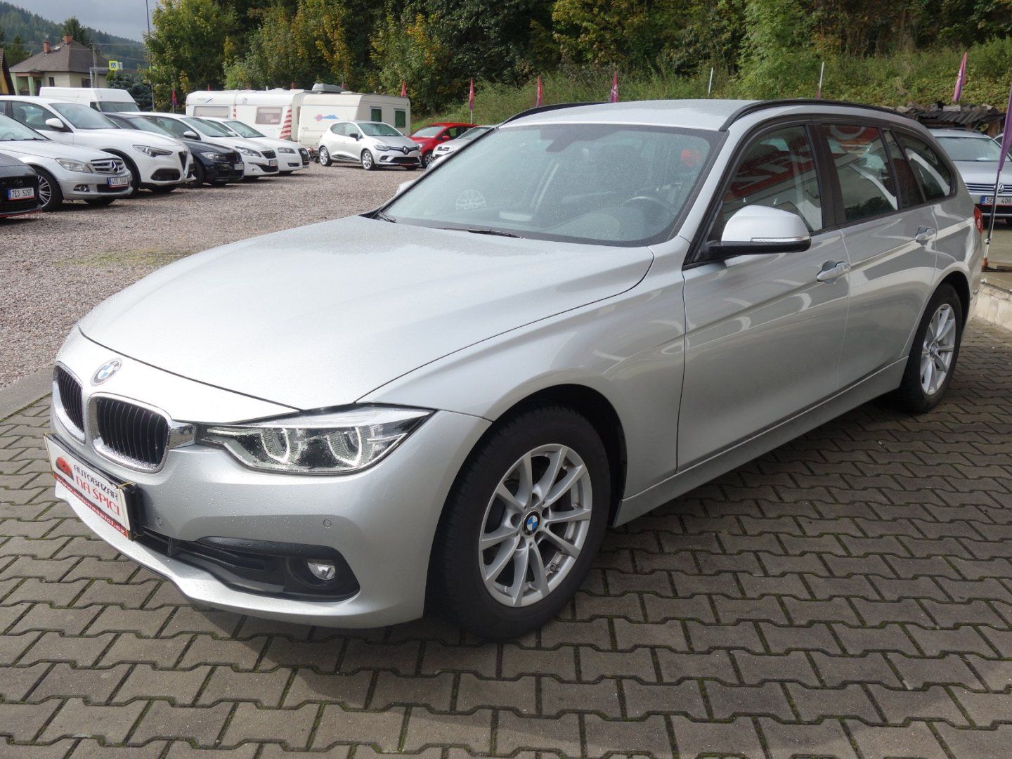 BMW Řada 3, 318d 110kW -FULL LED-DPH - fotka 4