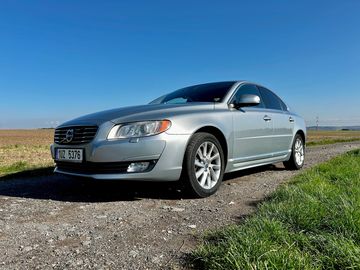 D5 2.4L - Automat AWD 158kW