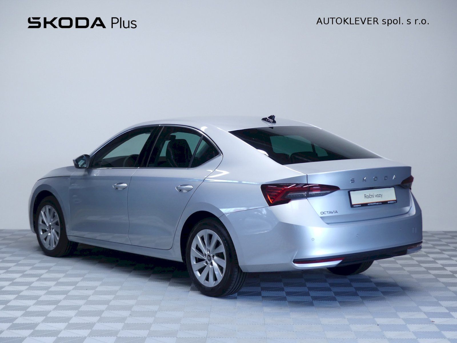 Škoda Octavia, Top Selection 1.5TSI 85kW - fotka 6