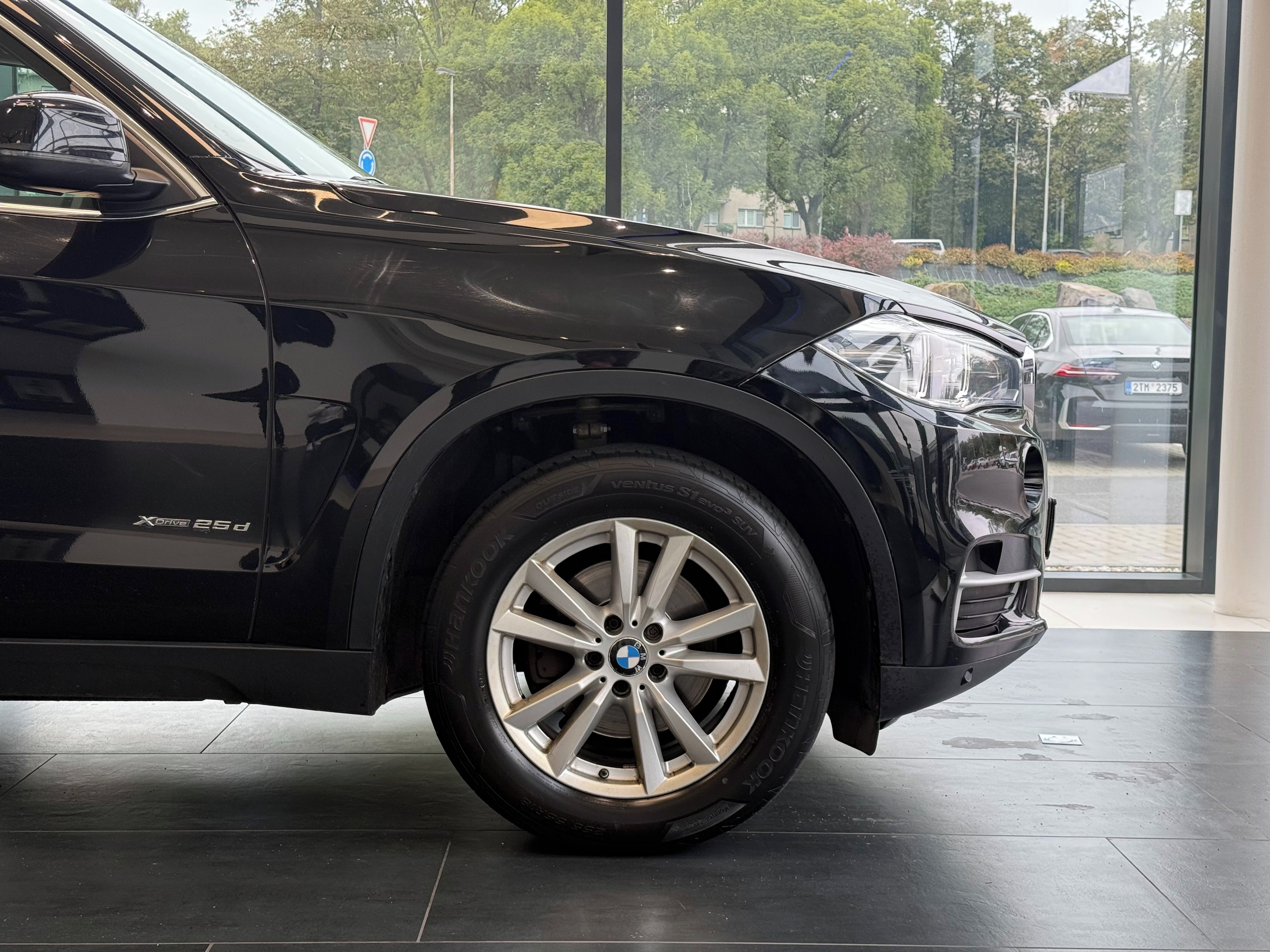 BMW X5, xDrive25d - fotka 3