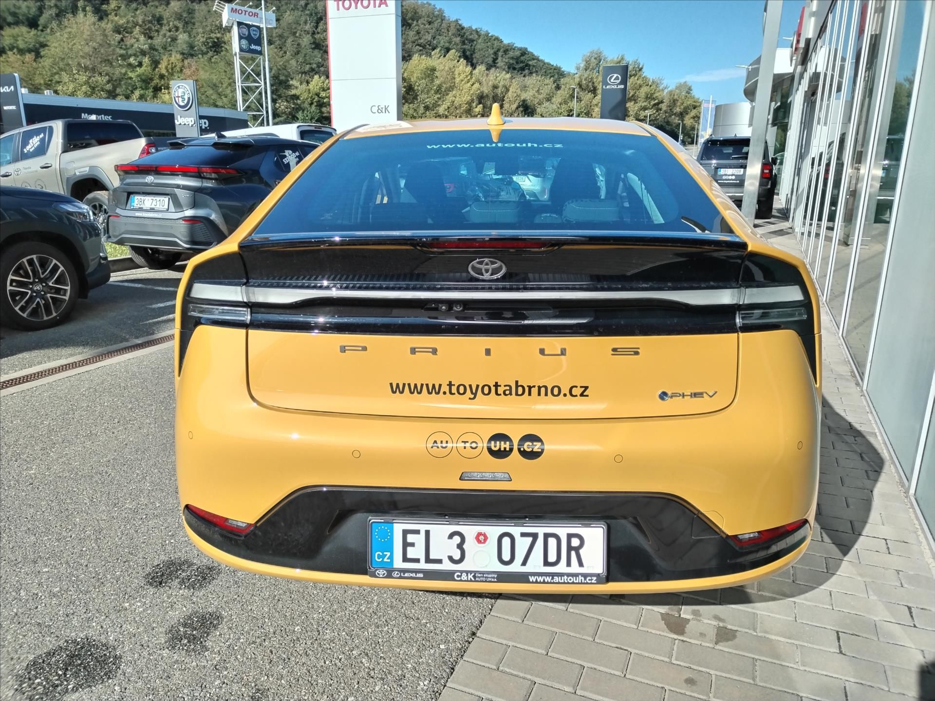 Toyota Prius, 2,0 PLUG-IN HYBRID e-CVT  164 - fotka 6