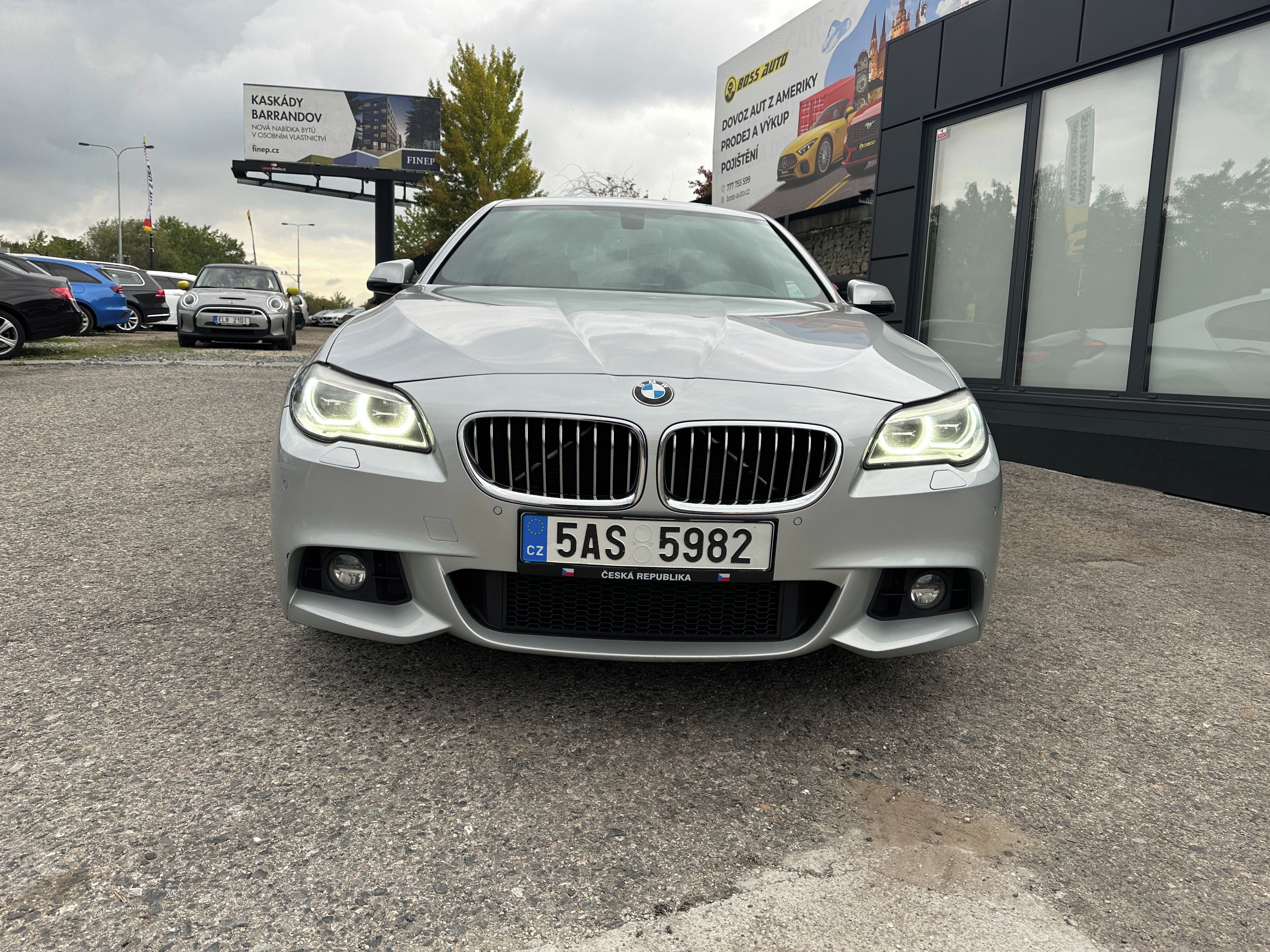 BMW Řada 5, BMW 530D 2016 3.0 - fotka 2