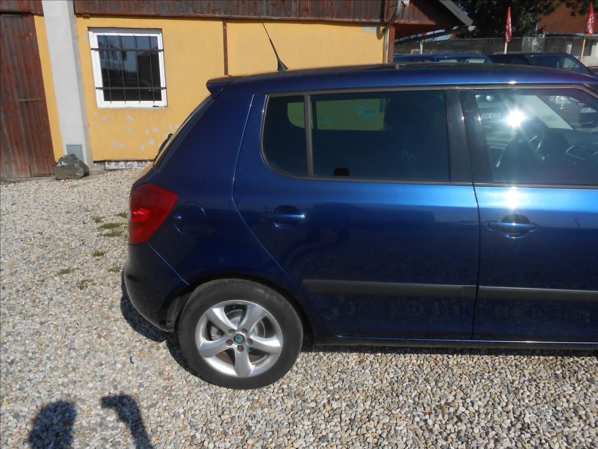Škoda Fabia, 1,4 i 63Kw Sport - fotka 5