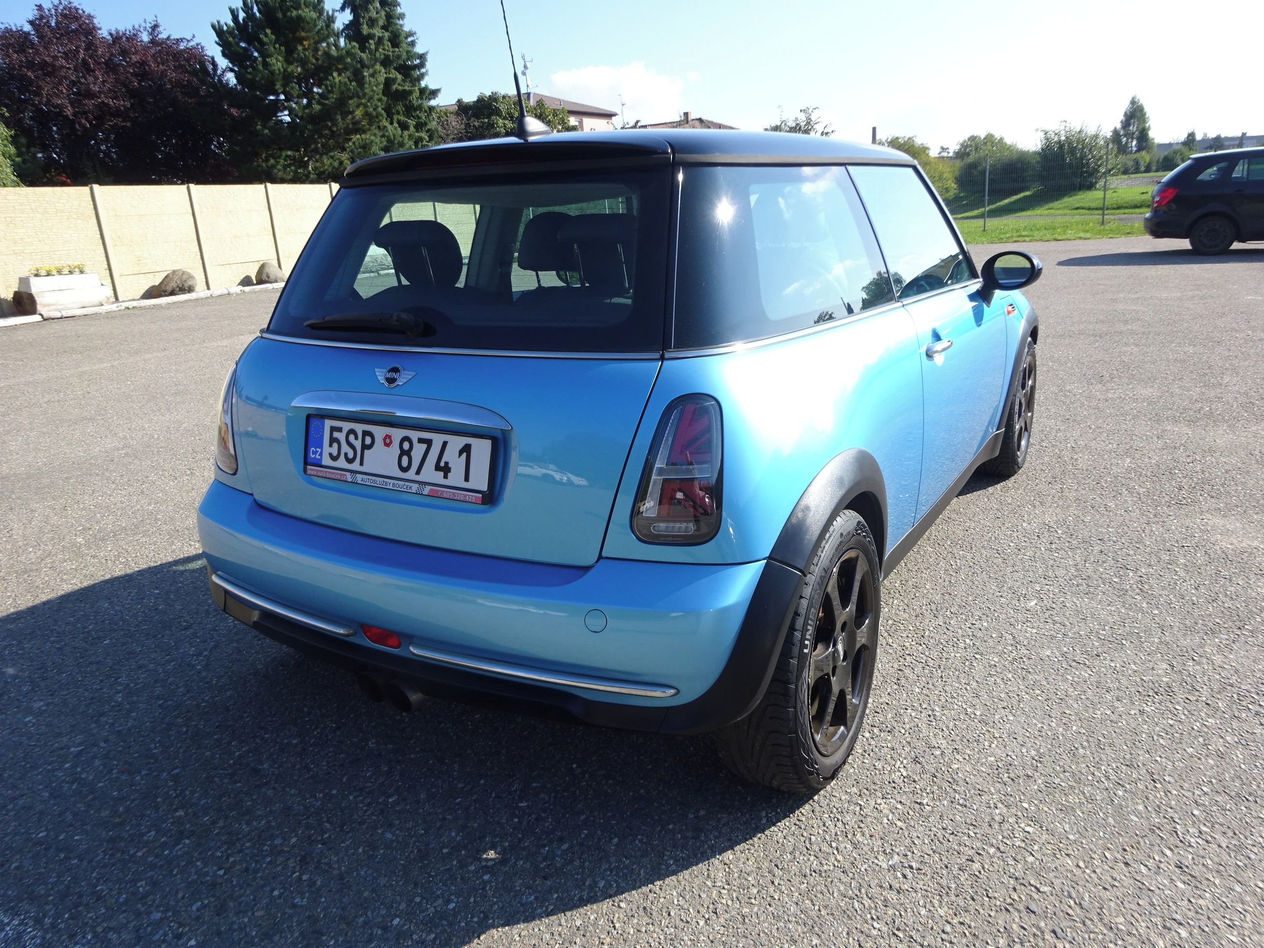 Mini Cooper, 1.6i (85 kw) KLIMA - fotka 4