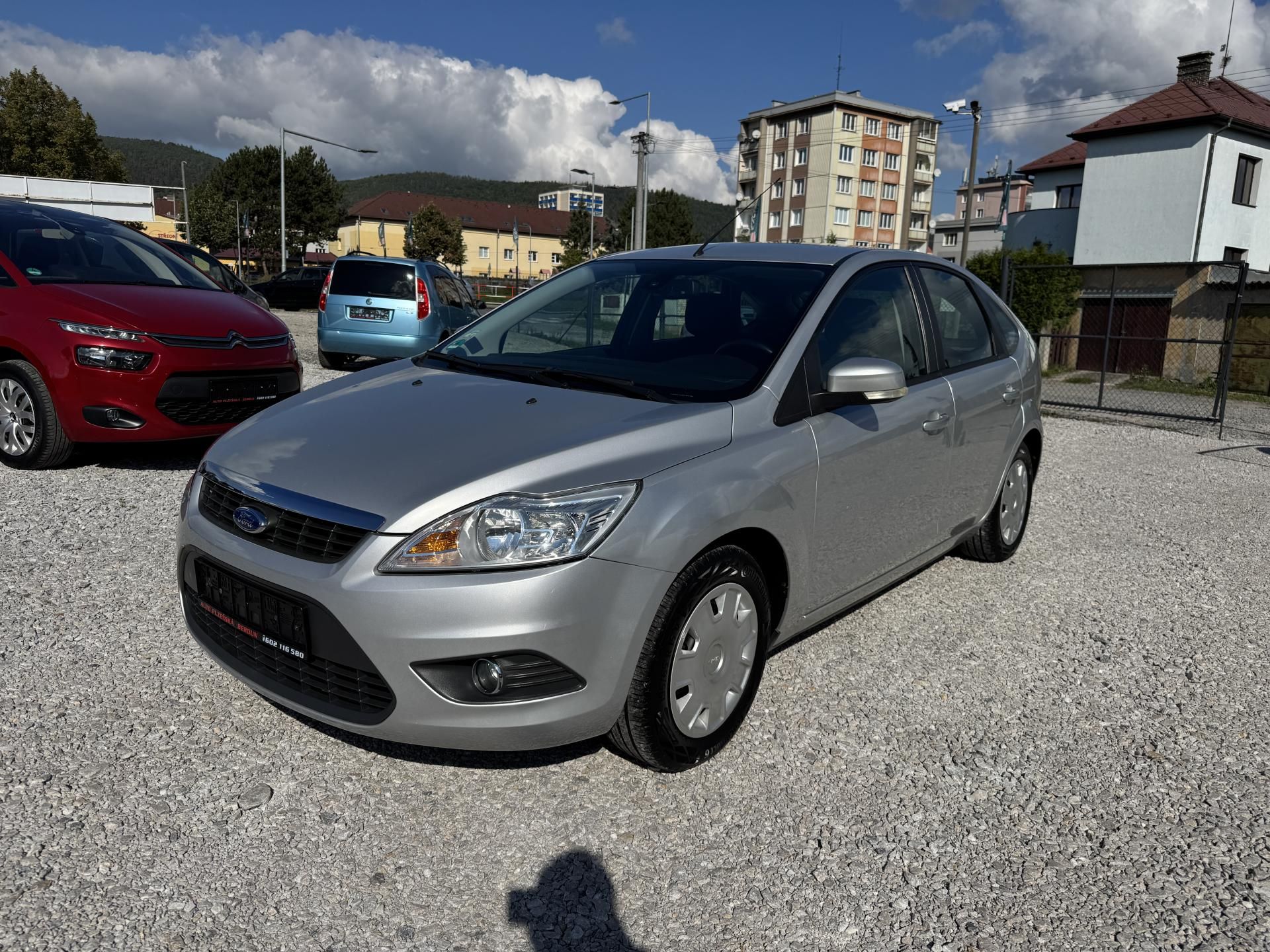 Ford Focus, 1.6-16V,rezervace - fotka 2