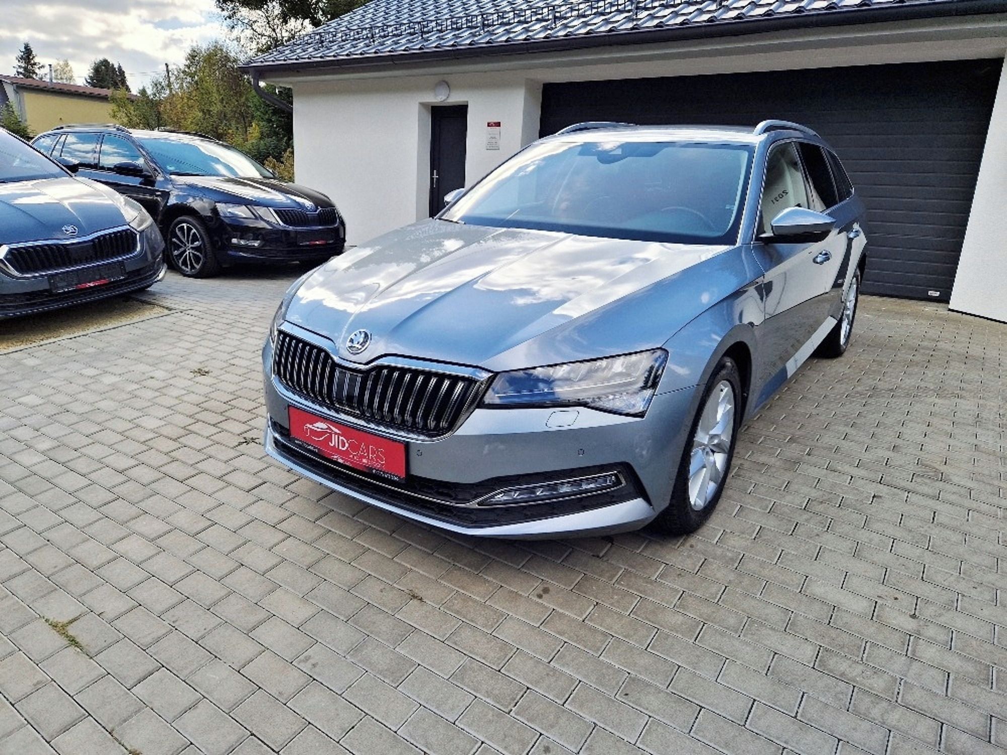 Škoda Superb, 2.0 TDI (110 kW) Style, LED - fotka 2