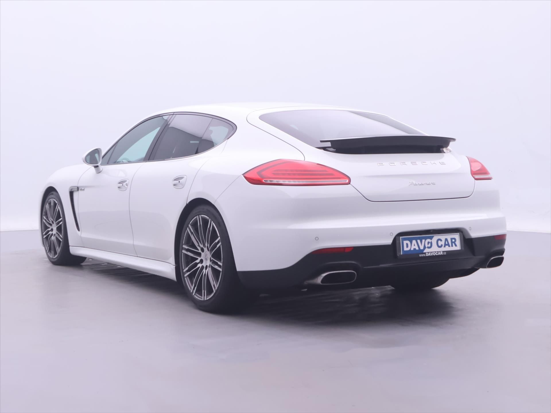 Porsche Panamera, 3,0 V6 221kW Turbodiesel - fotka 5
