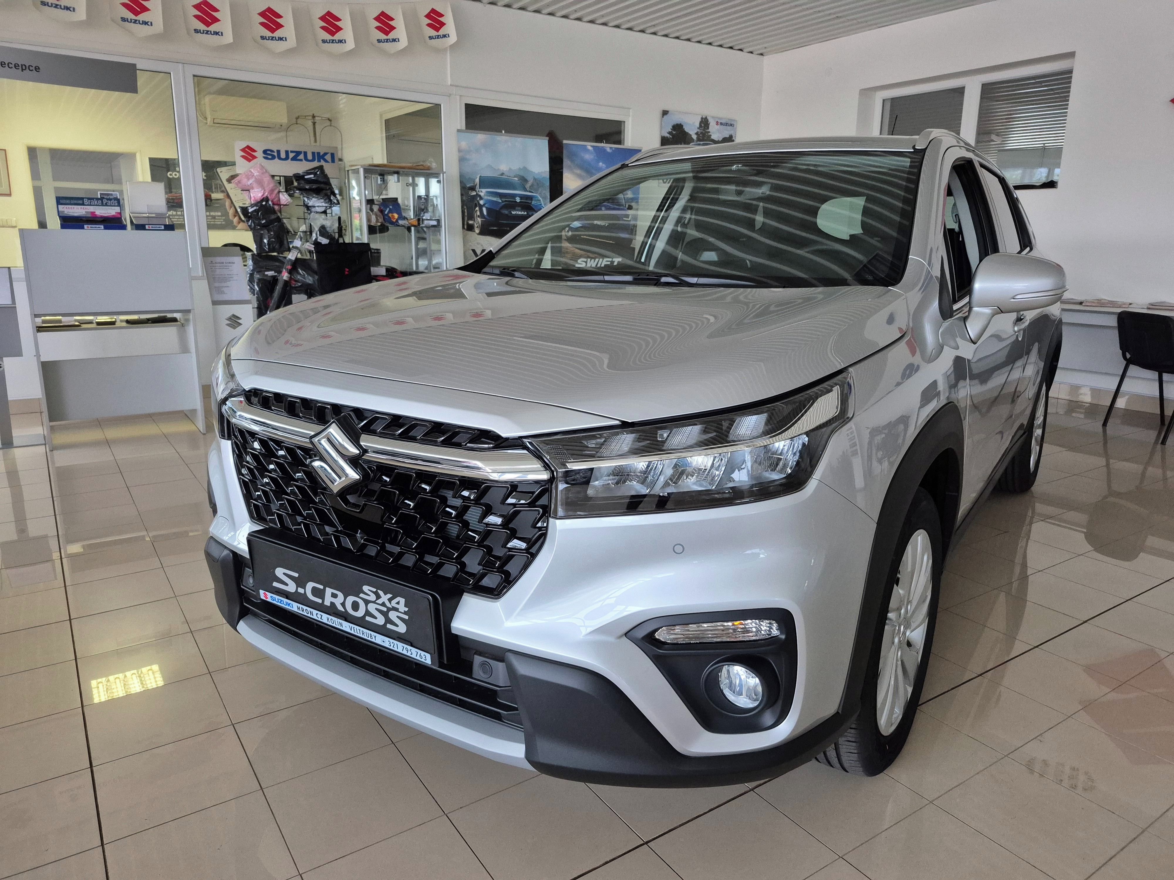 Suzuki S-Cross, 1,4 Premium 4x4 - fotka 3