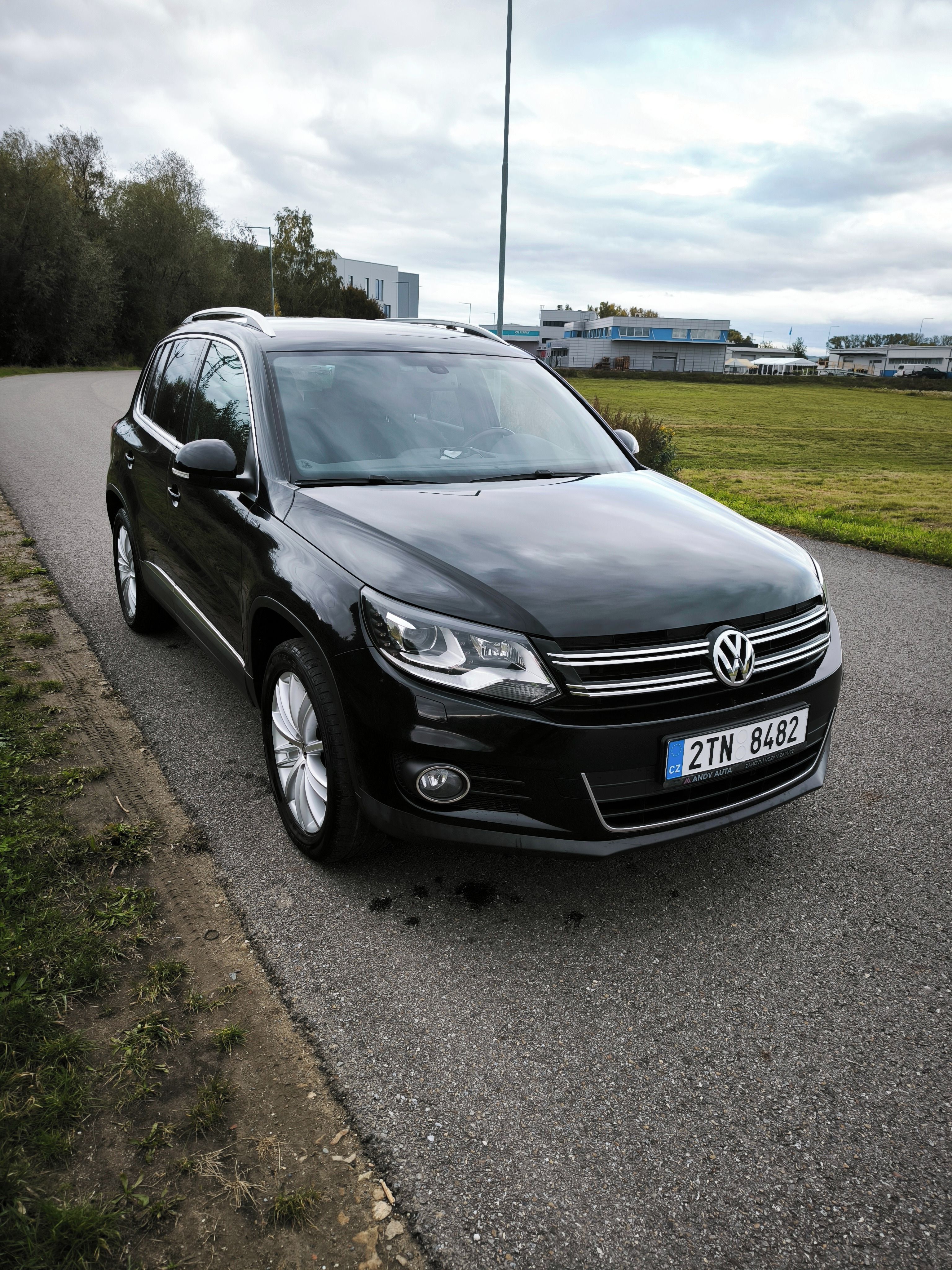 Volkswagen Tiguan, 2.0 TDI,103kw,4x4,odpočet DPH - fotka 2