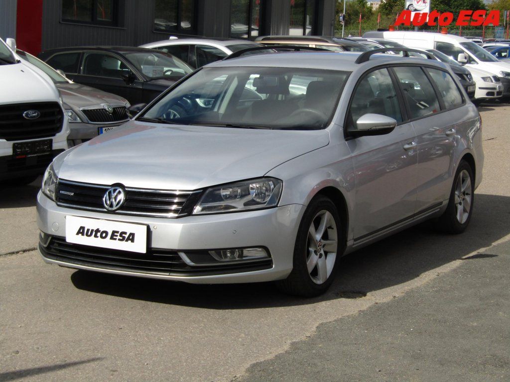 Volkswagen Passat, 1.6TDi,AC,výhřev sed - fotka 3