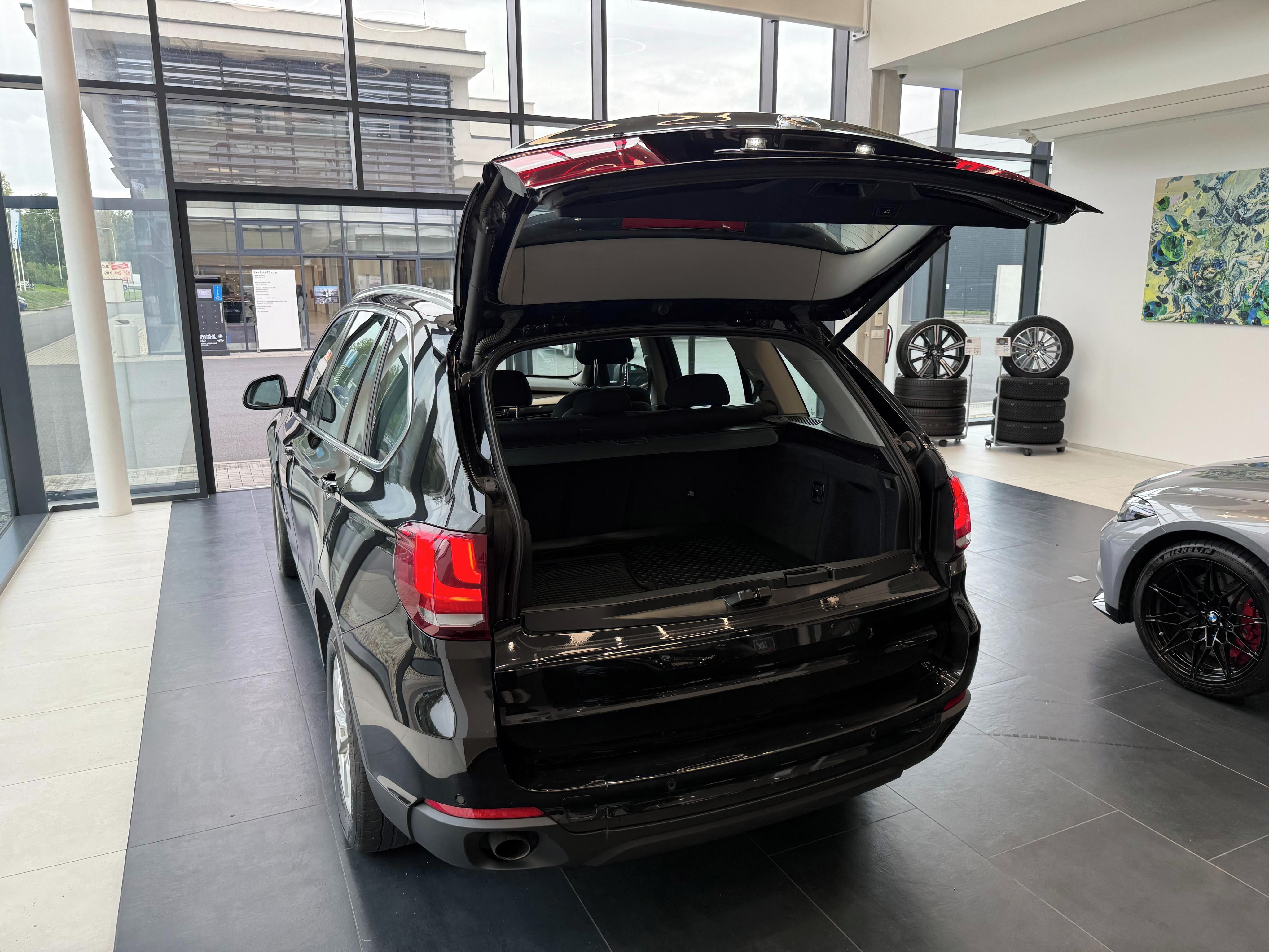 BMW X5, xDrive25d - fotka 5
