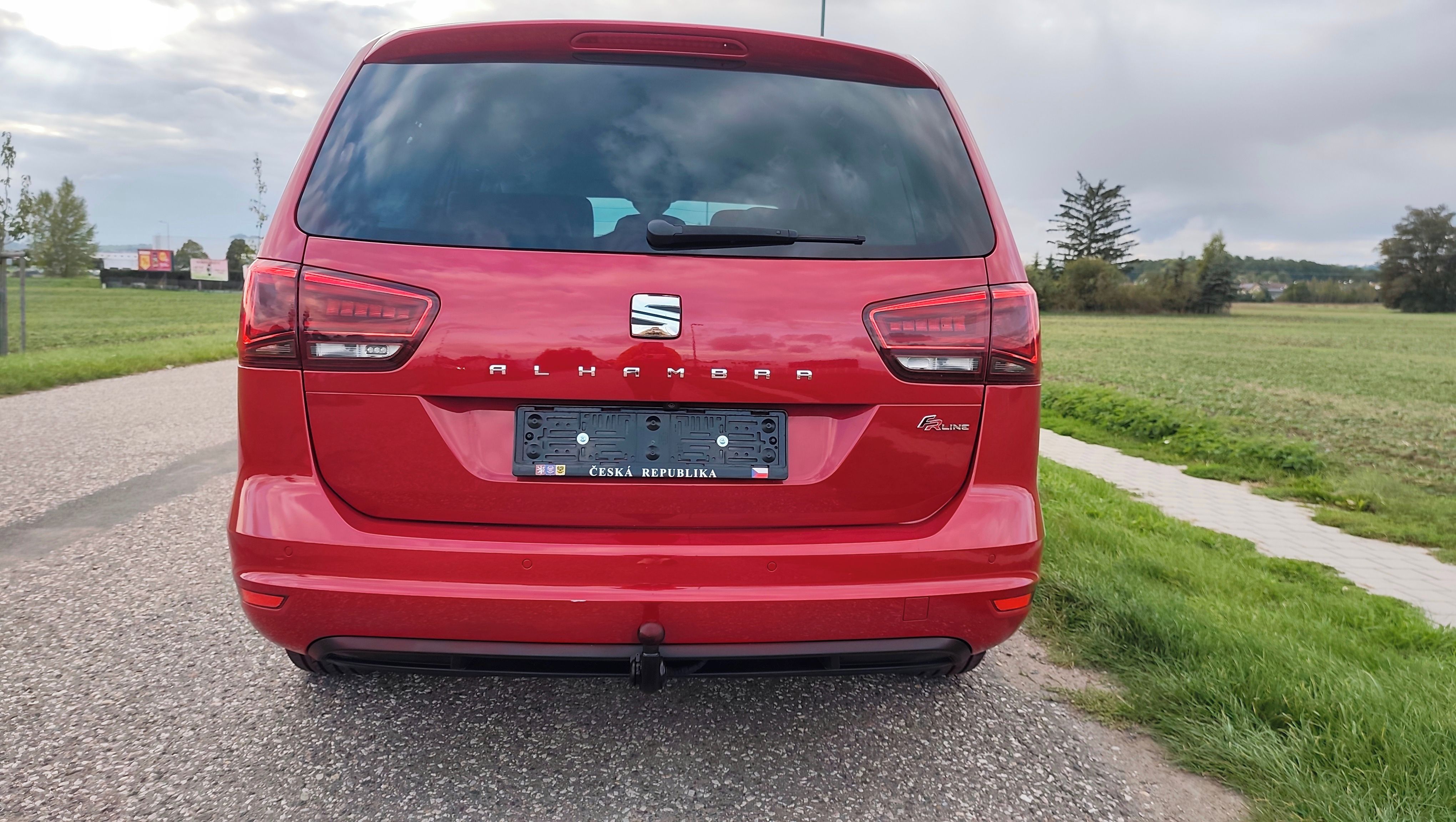 Seat Alhambra, 2.0TDi 135kW DSG FRline 7MÍST - fotka 6