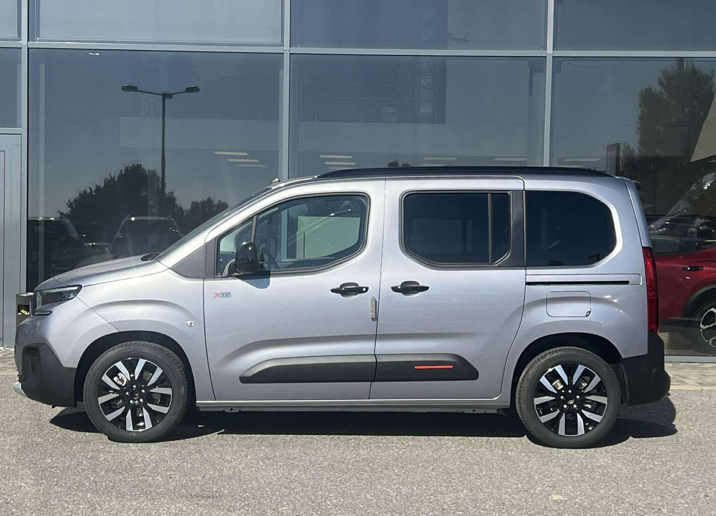 Citroën Berlingo, MAX Diesel 130k Automatic - fotka 2