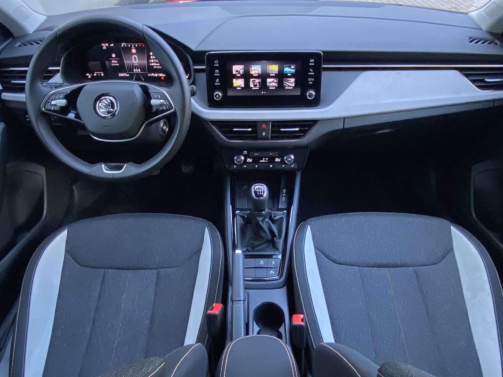 Škoda Scala, 1.5 TSI Top Selection - fotka 5