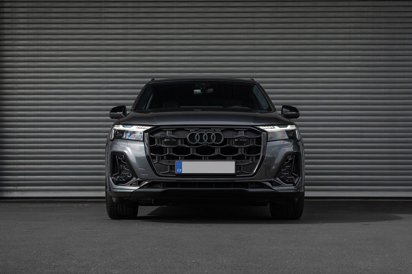 Audi SQ7 - fotka 2