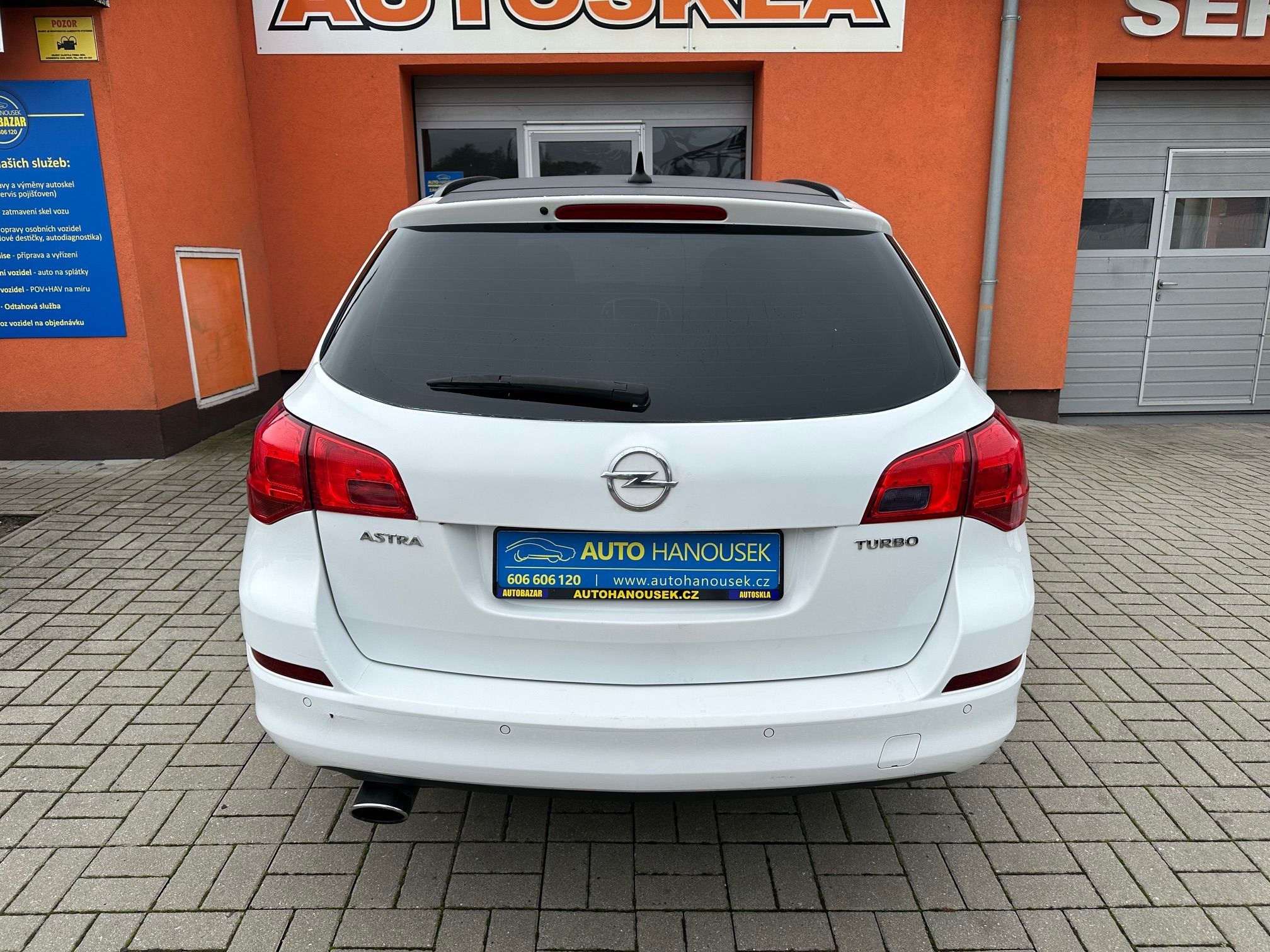 Opel Astra, 1.4 T 103KW NAVI,BI-XENON - fotka 6