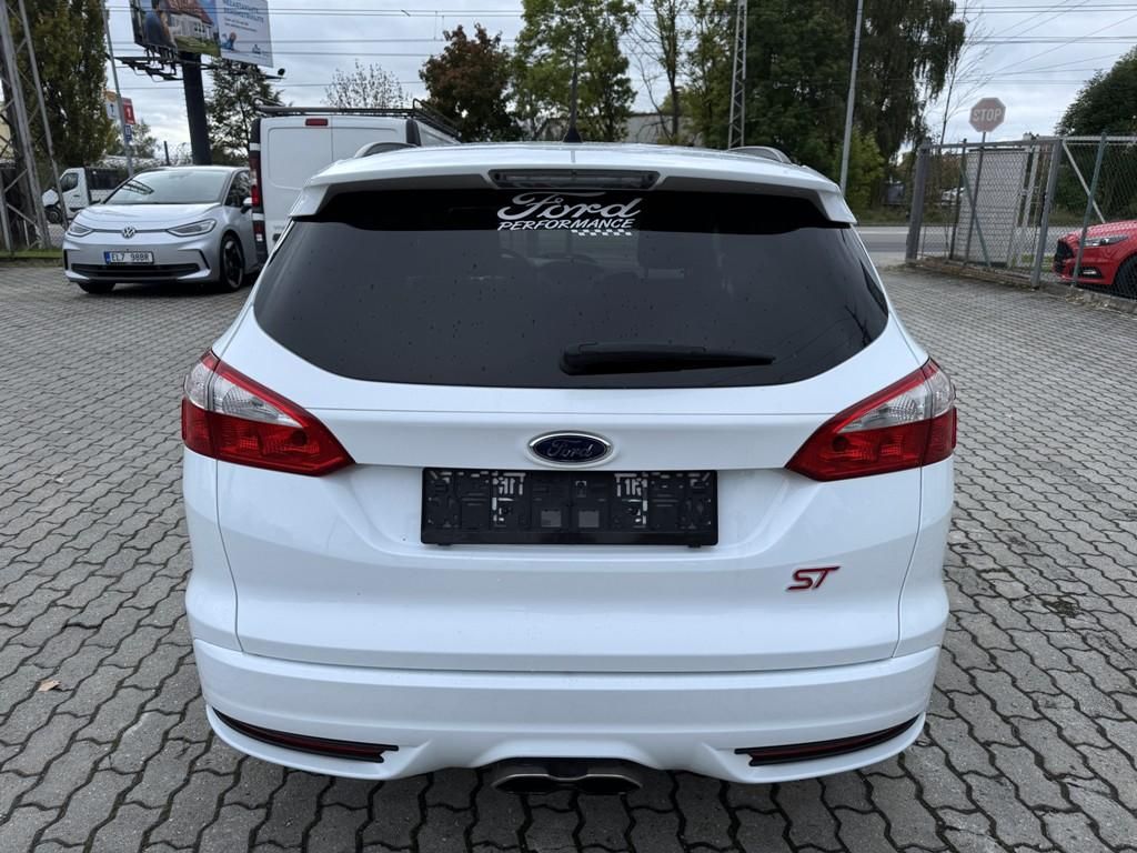 Ford Focus, ST 2.0 EB 184 kW nehavar. - fotka 4