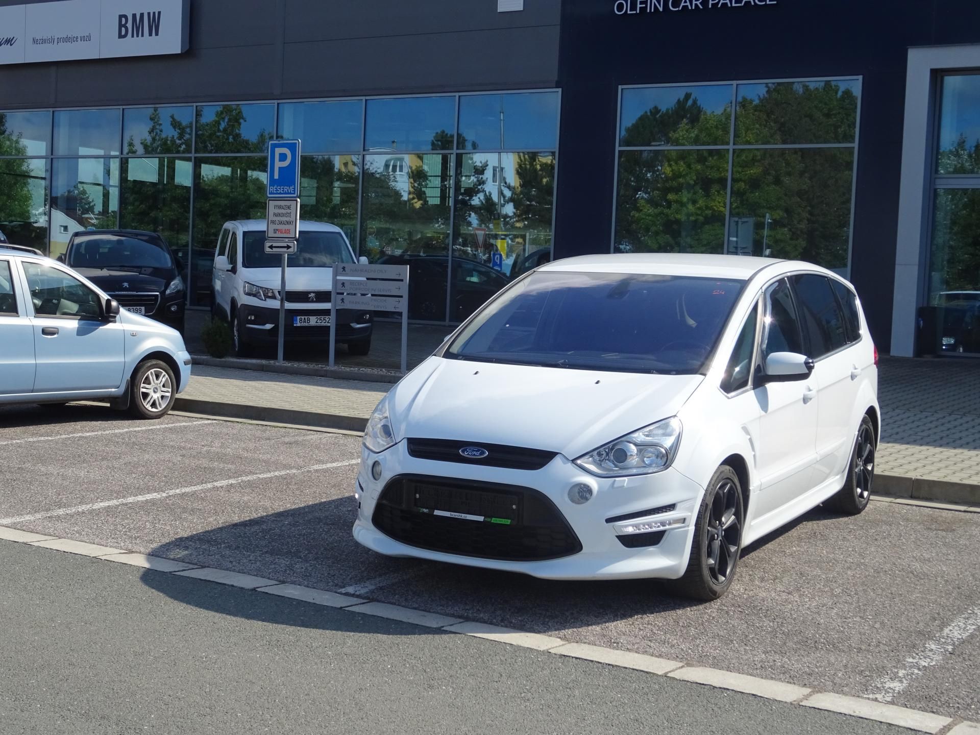 Ford S-MAX, 2.0 TDCi Titanium S - fotka 2