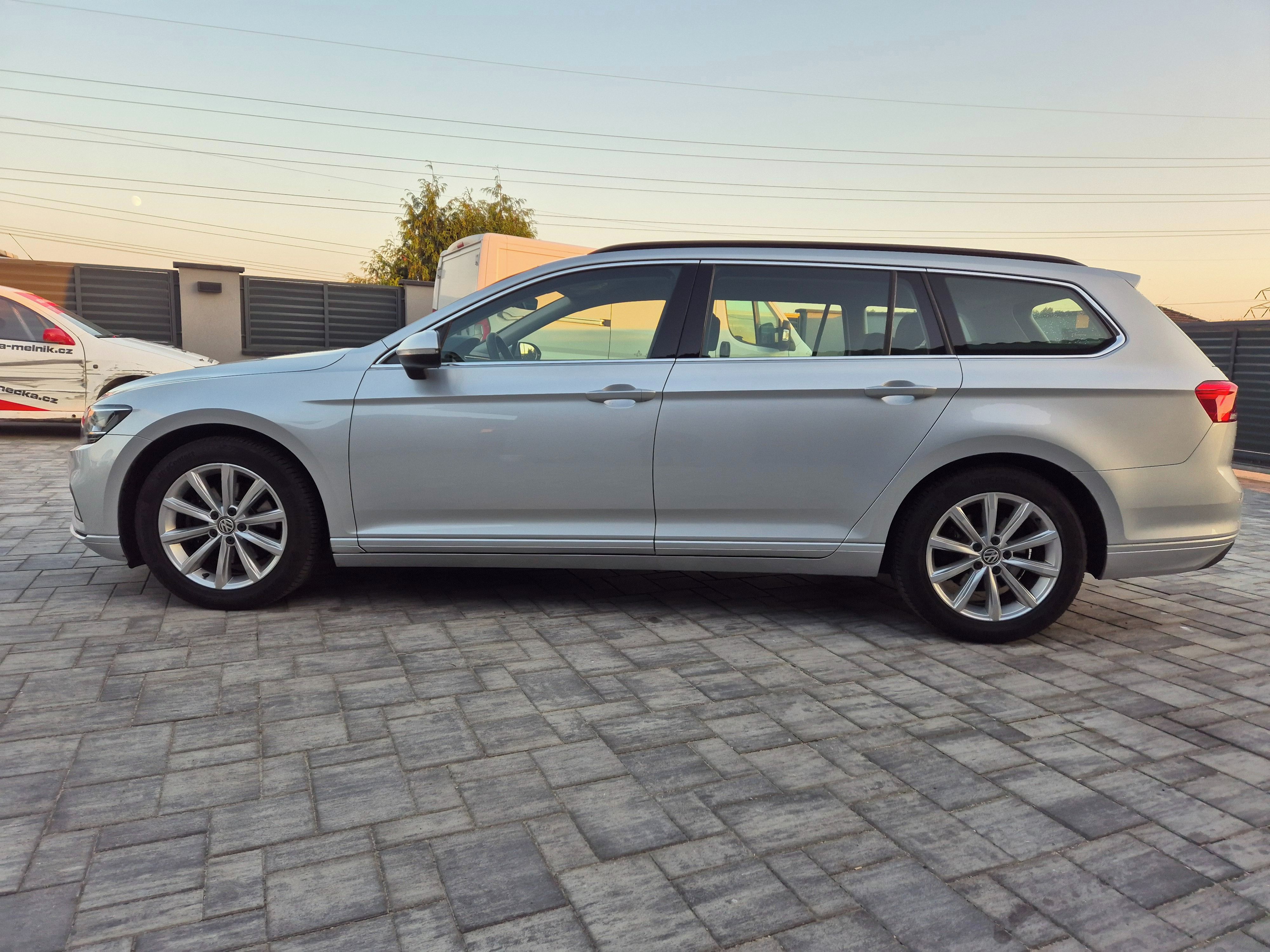 Volkswagen Passat, 1.5 TSi 110kw DSG LED ZÁRUKA - fotka 4