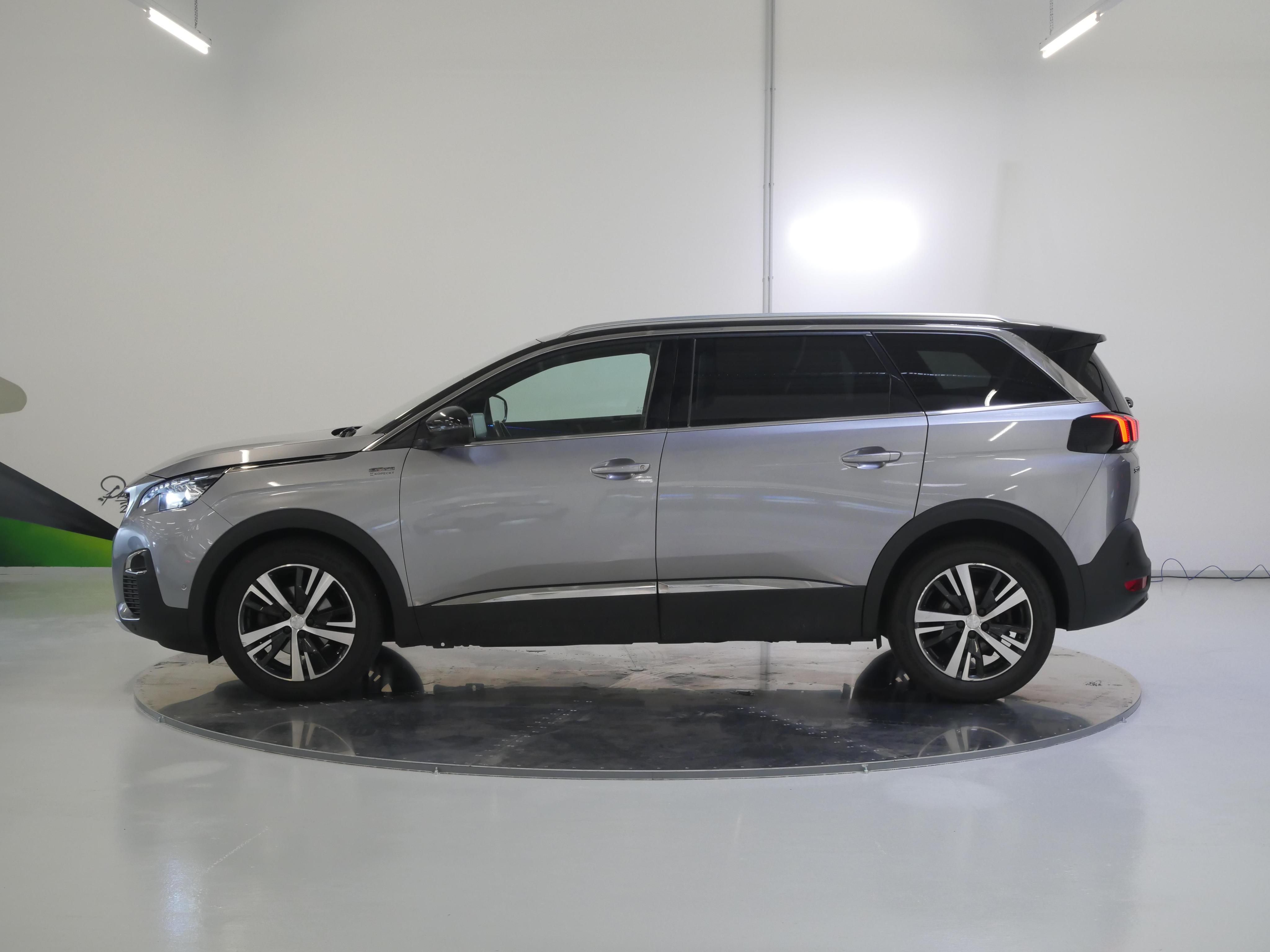 Peugeot 5008, 2.0 BlueHDi 130 kW GT Line - fotka 3