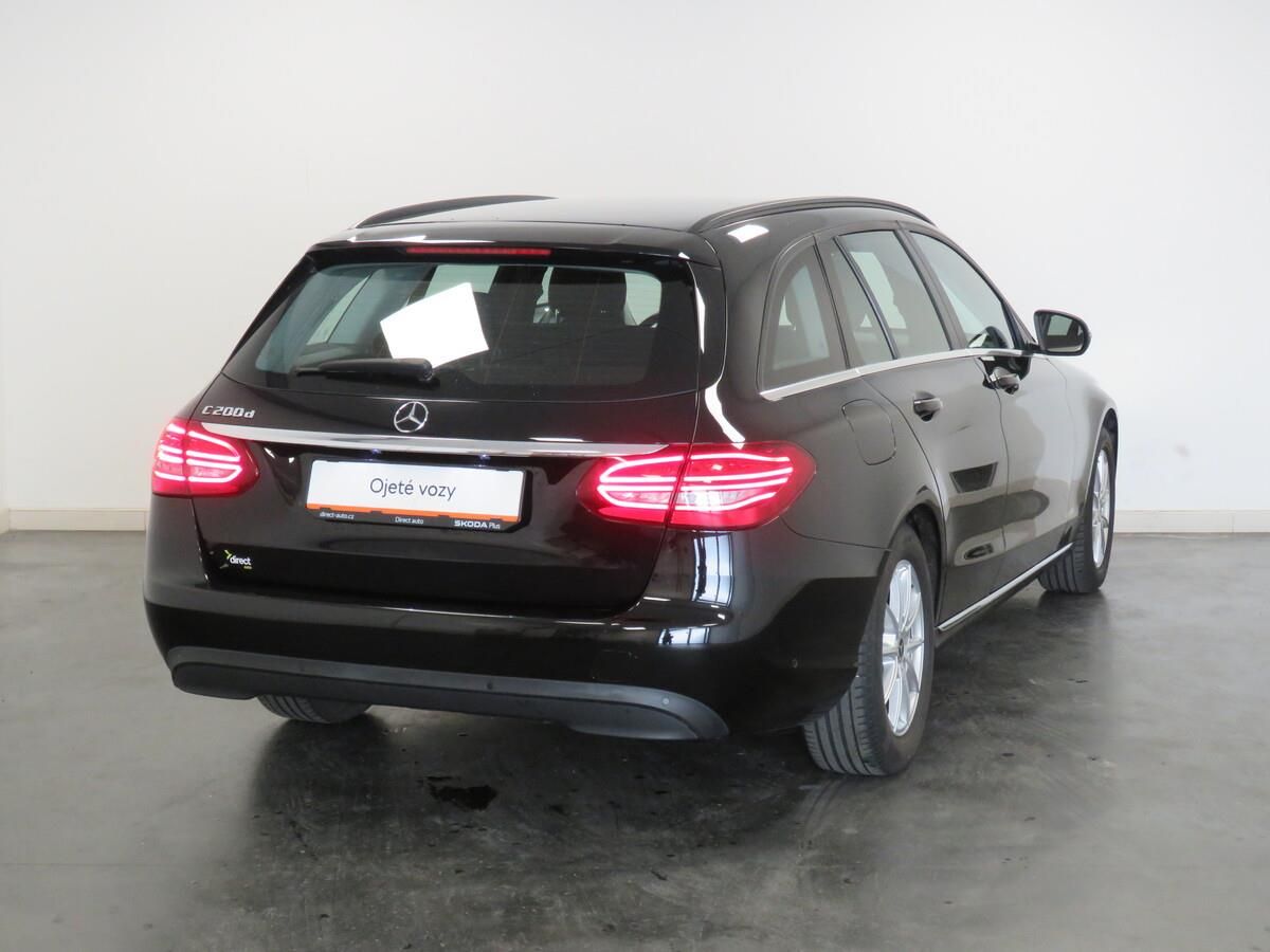 Mercedes-Benz Třídy C, C 200 d T 117 kW - fotka 2