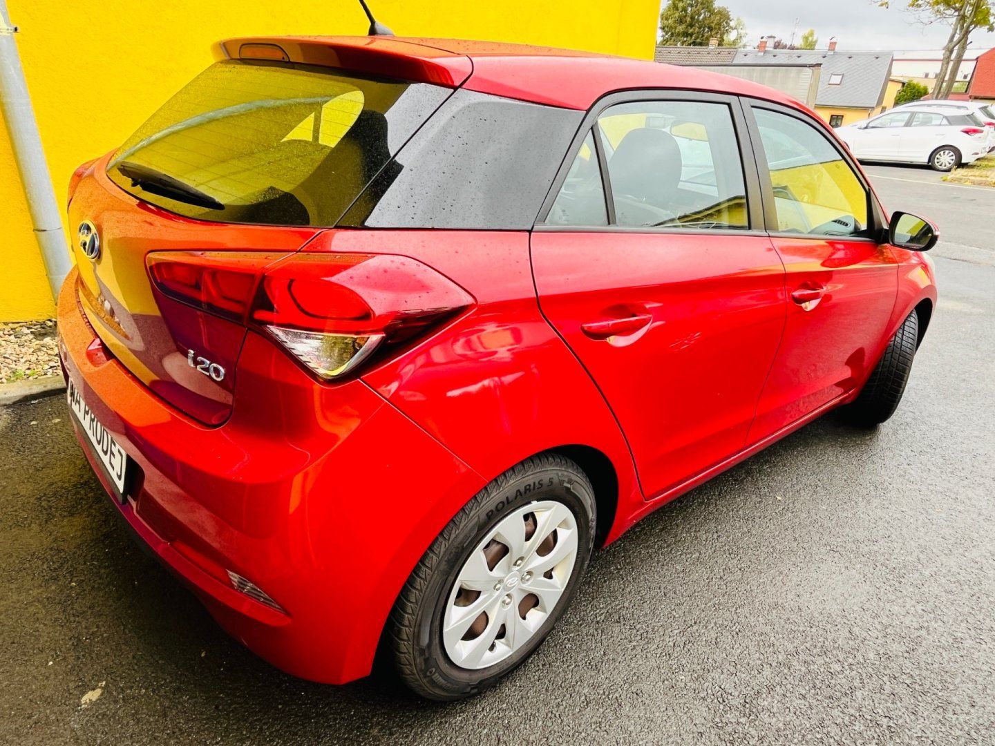Hyundai i20, 1.2 i BENZÍN NAJ JEN 48 TIS KM - fotka 6