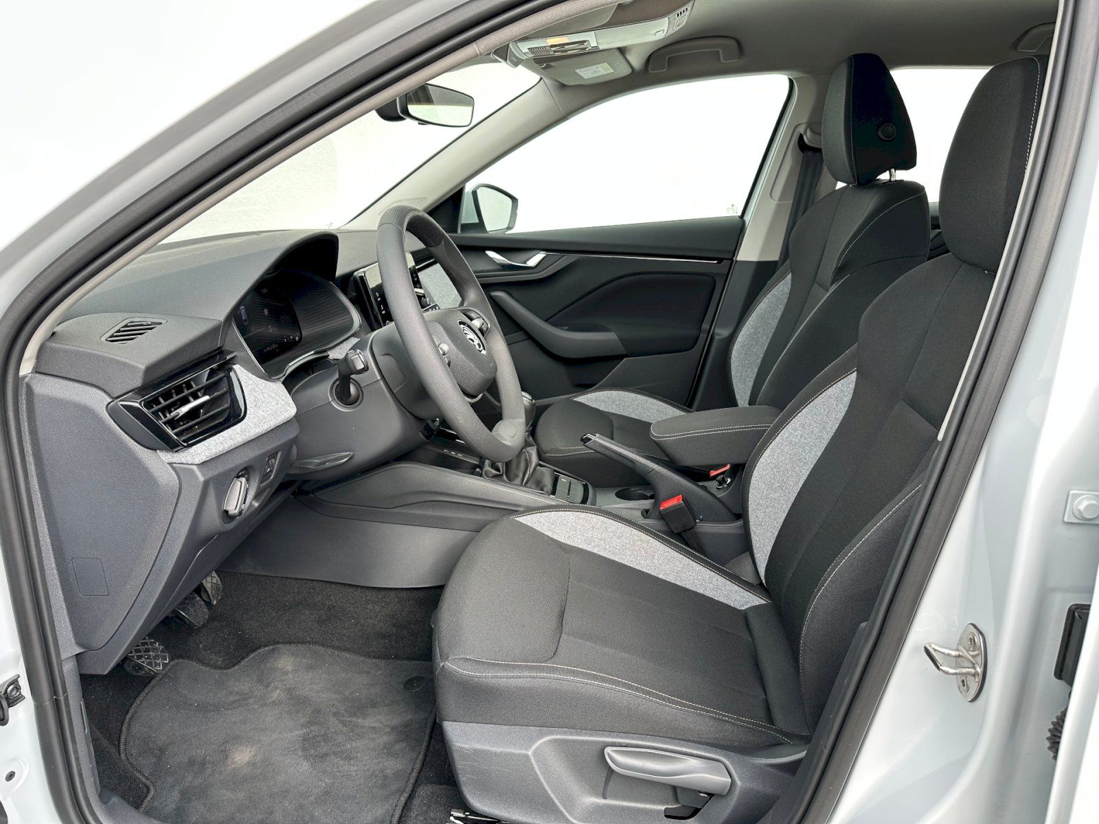 Škoda Scala, SELEC 85kW/1.0TSI M6F - fotka 6