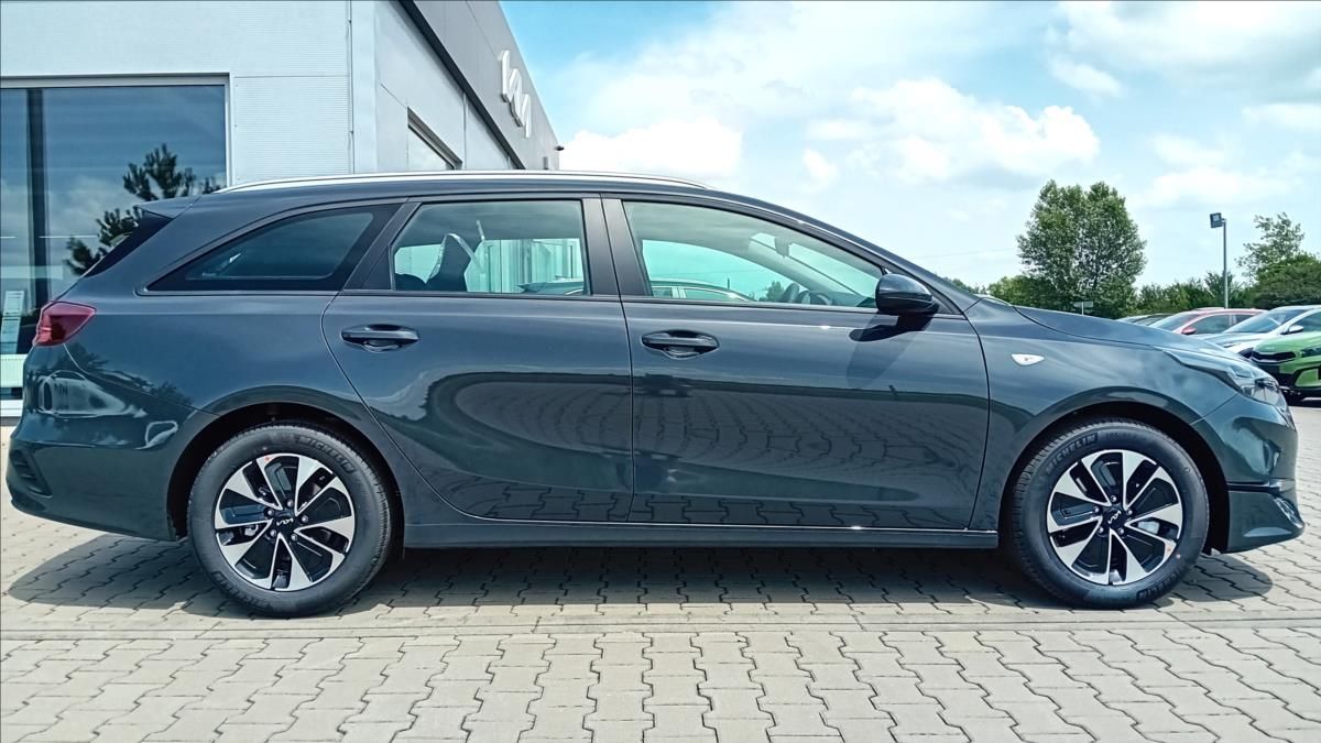 Kia Cee´d, 1,5 SW T-GDi SPIN - fotka 4